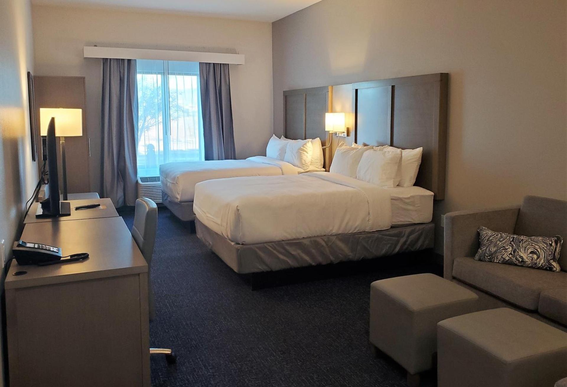Comfort Suites Scottsdale Talking Stick Entertainment District photo 38