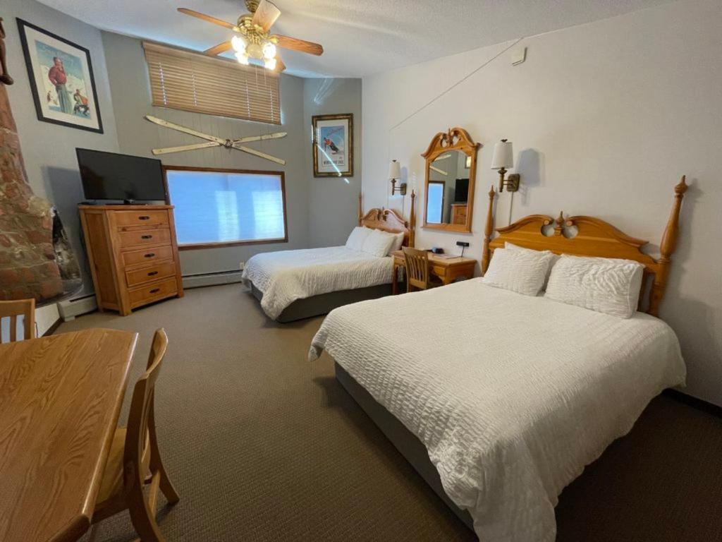 Tyrolean Lodge photo 93