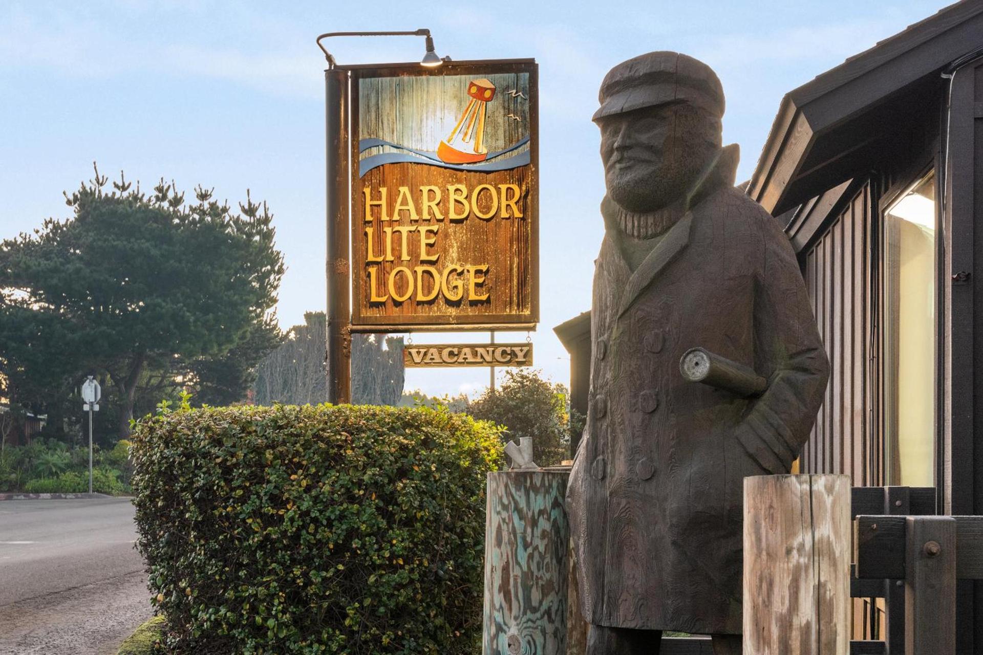 Harbor Lite Lodge photo 16