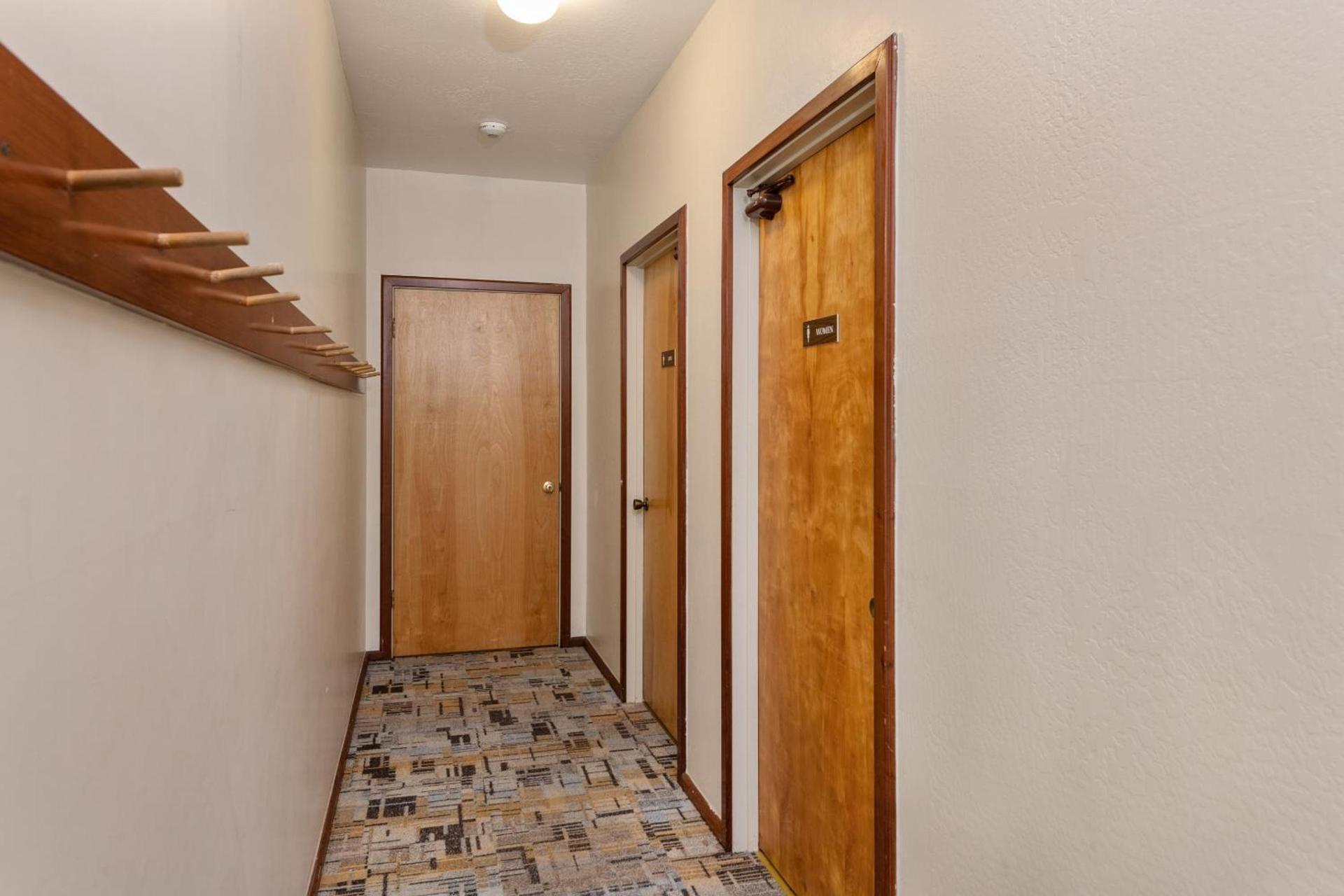 Harbor Lite Lodge photo 61