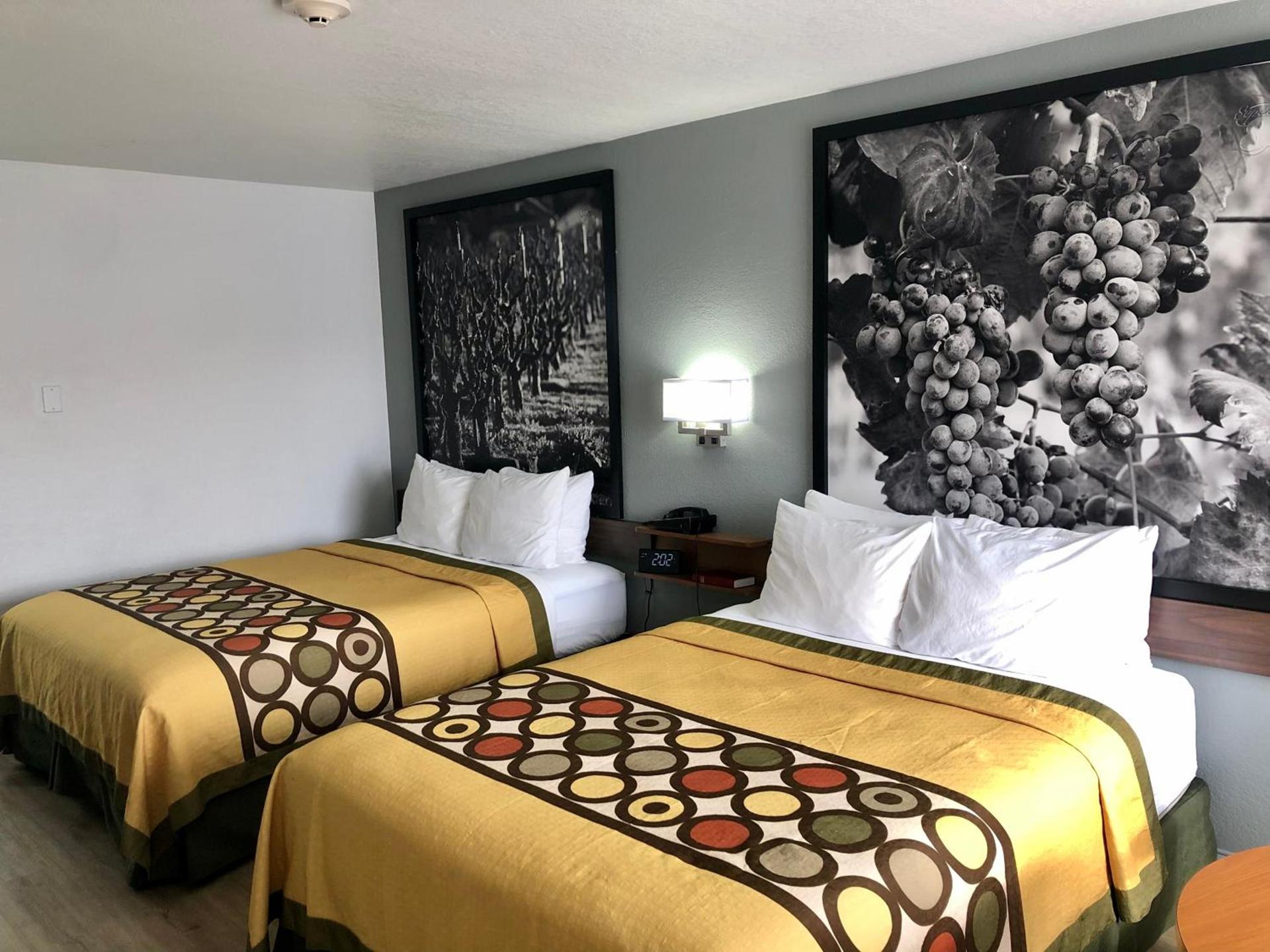 Super 8 by Wyndham Fort Bragg photo 90