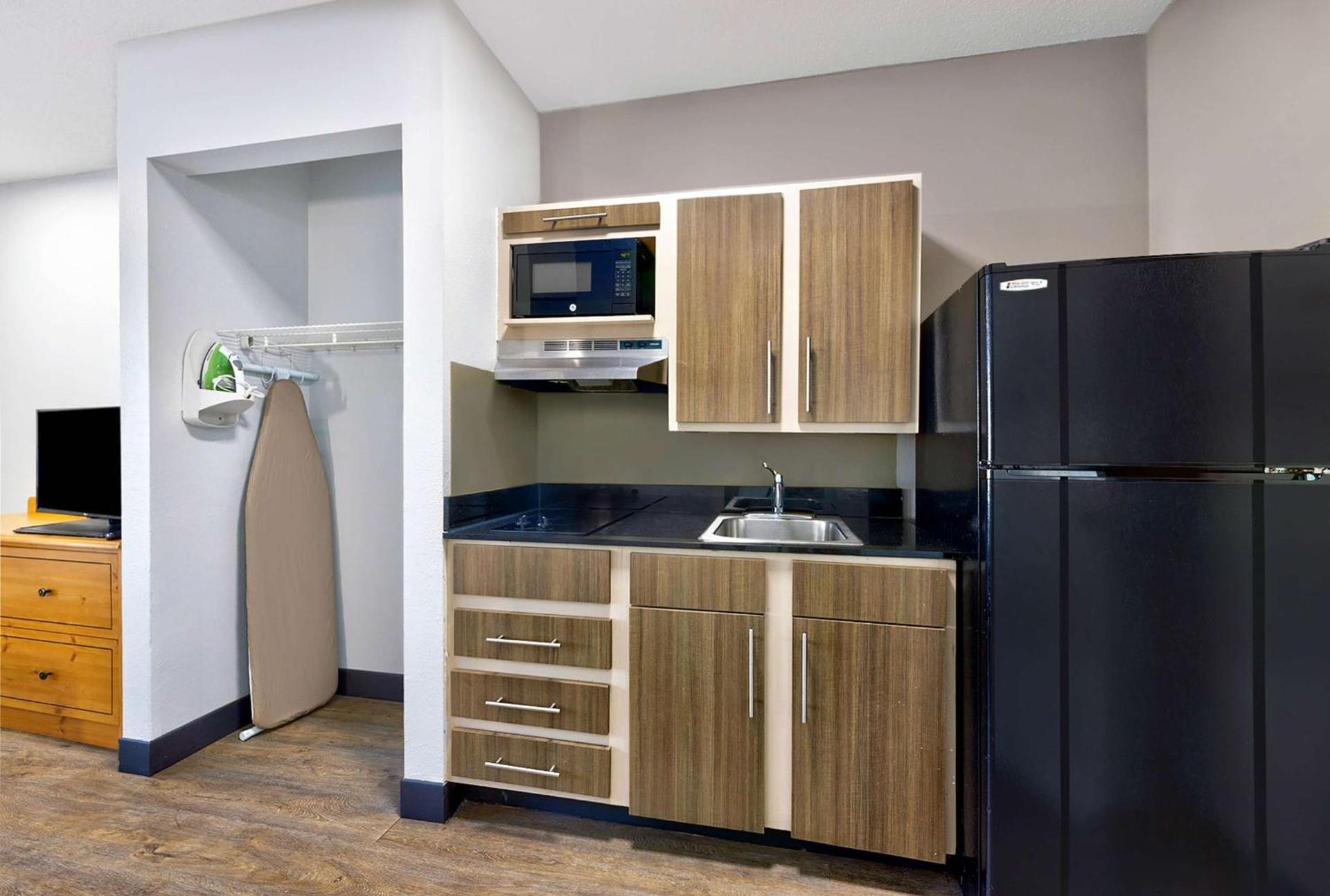 Studio 6-North Richland Hills, TX - Fort Worth photo 13