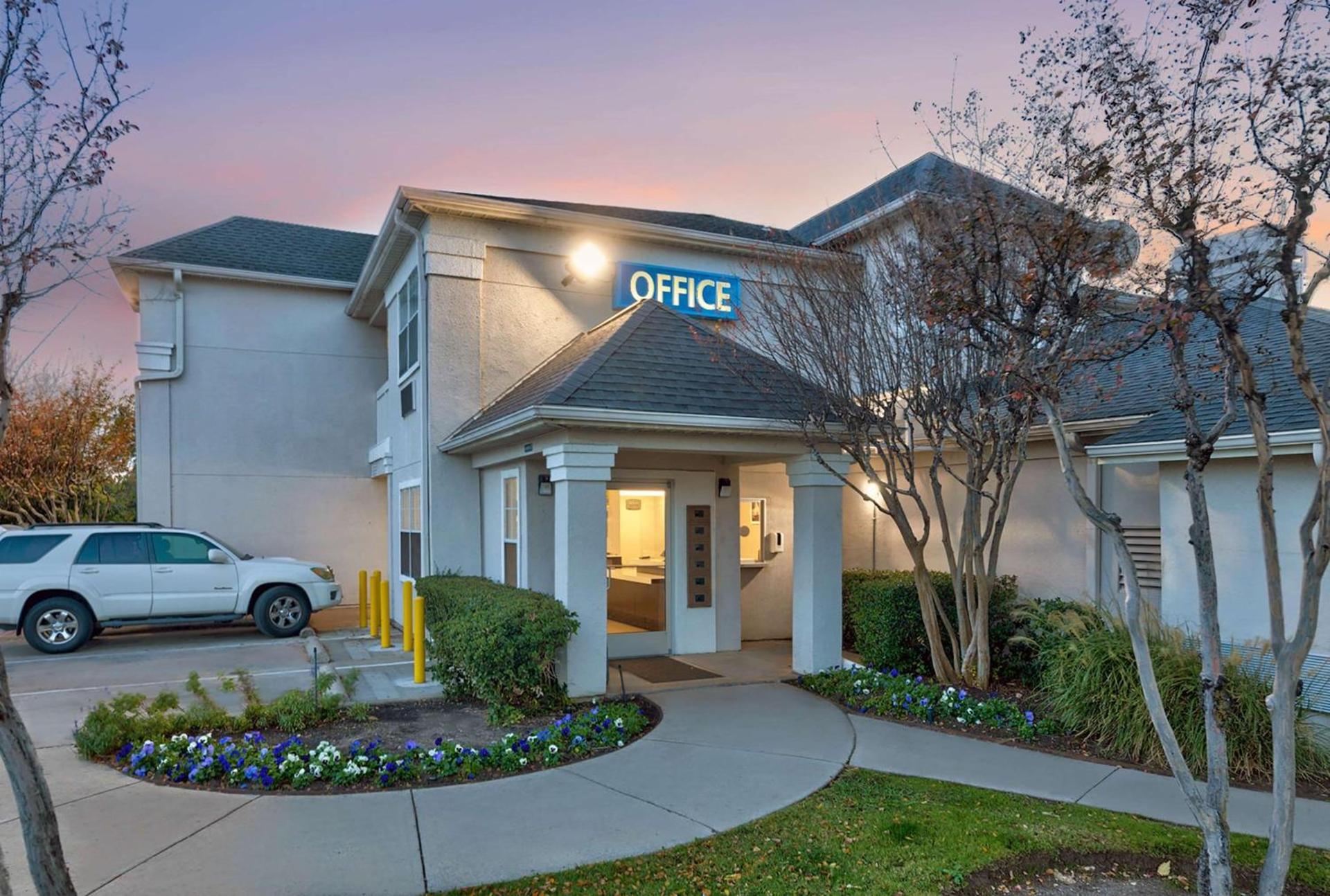Studio 6-North Richland Hills, TX - Fort Worth photo 3