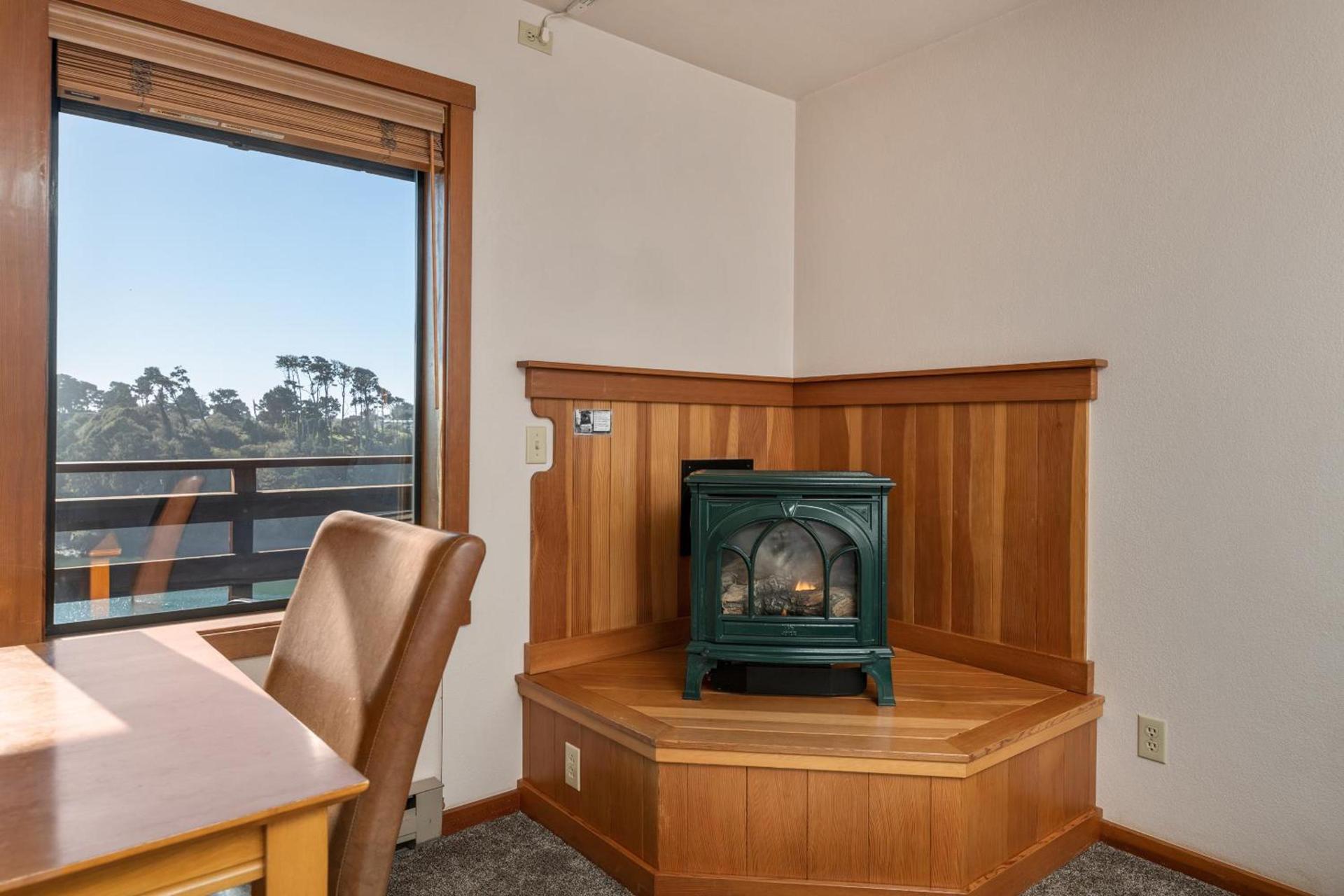 Harbor Lite Lodge photo 70