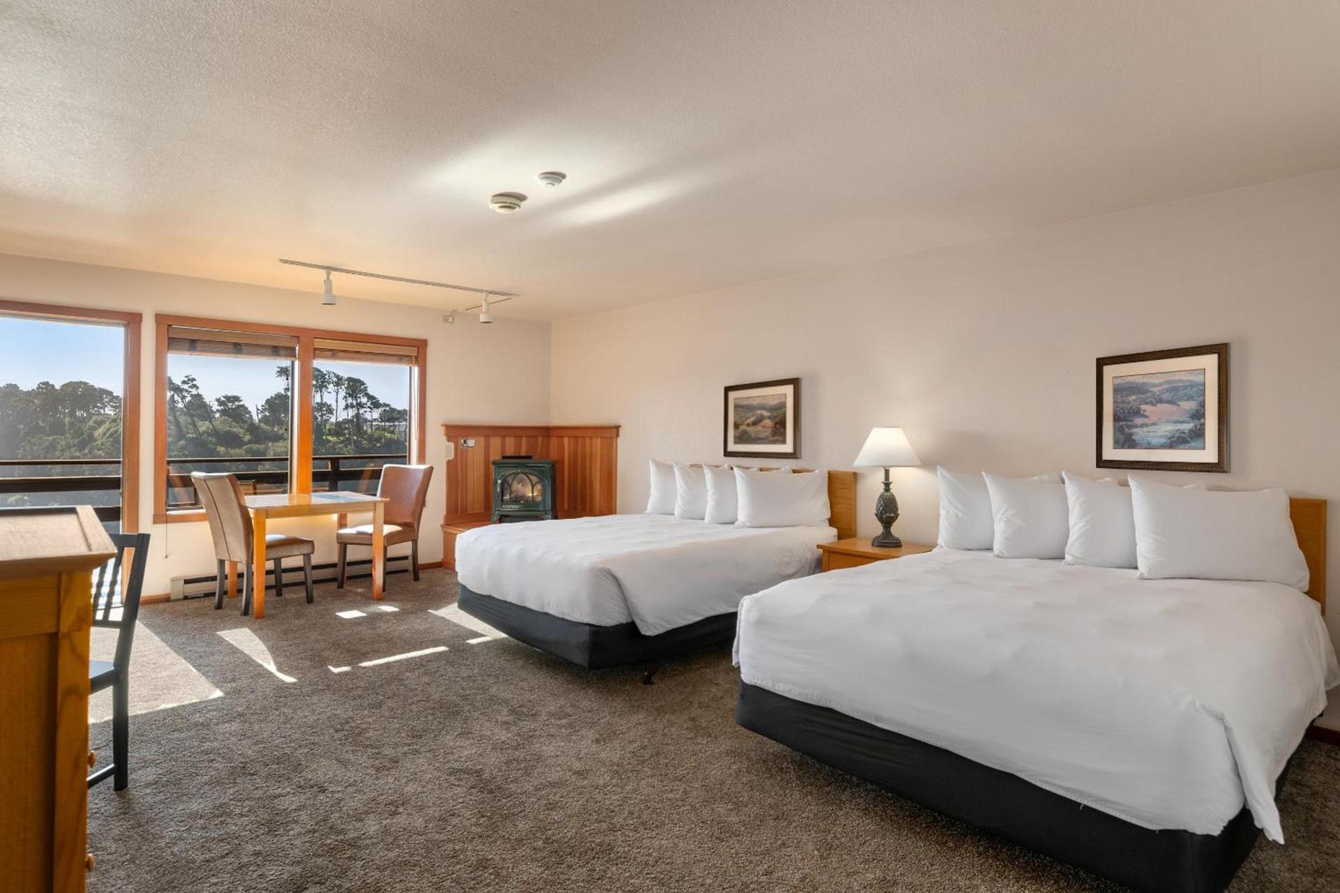 Harbor Lite Lodge photo 66