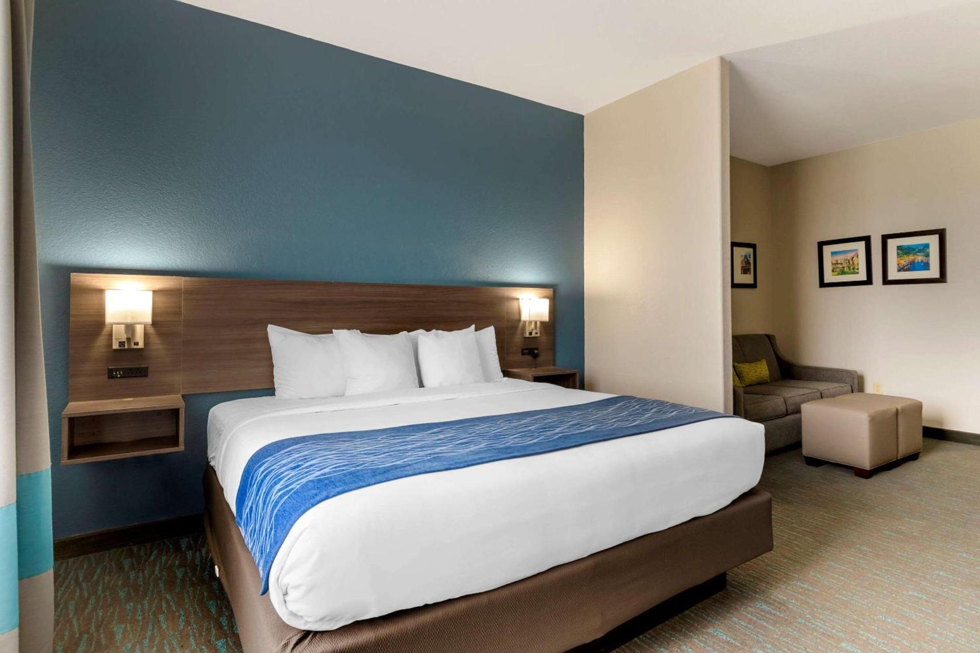 Spark by Hilton Selma photo 15