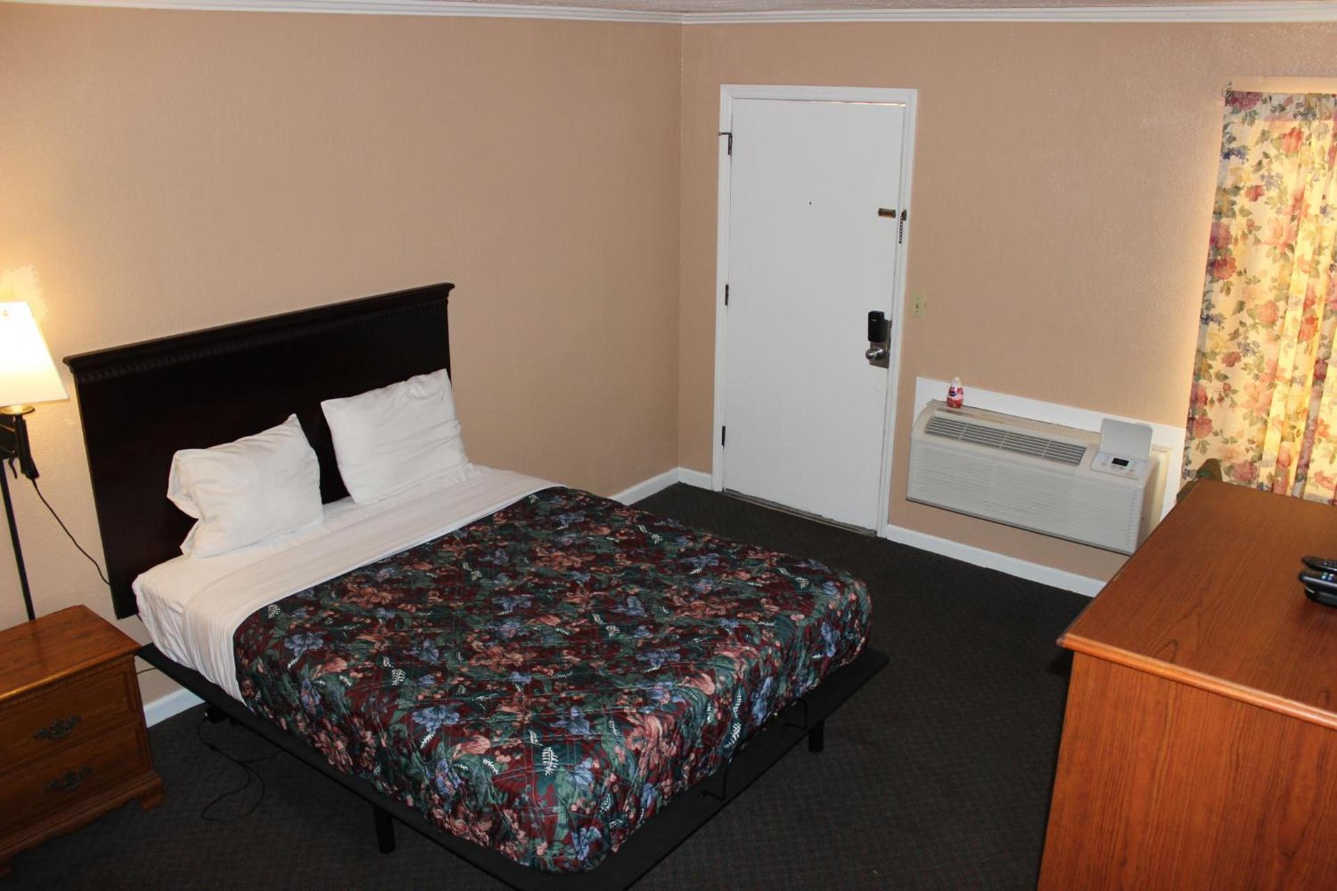Bar-Mel Inn photo 10