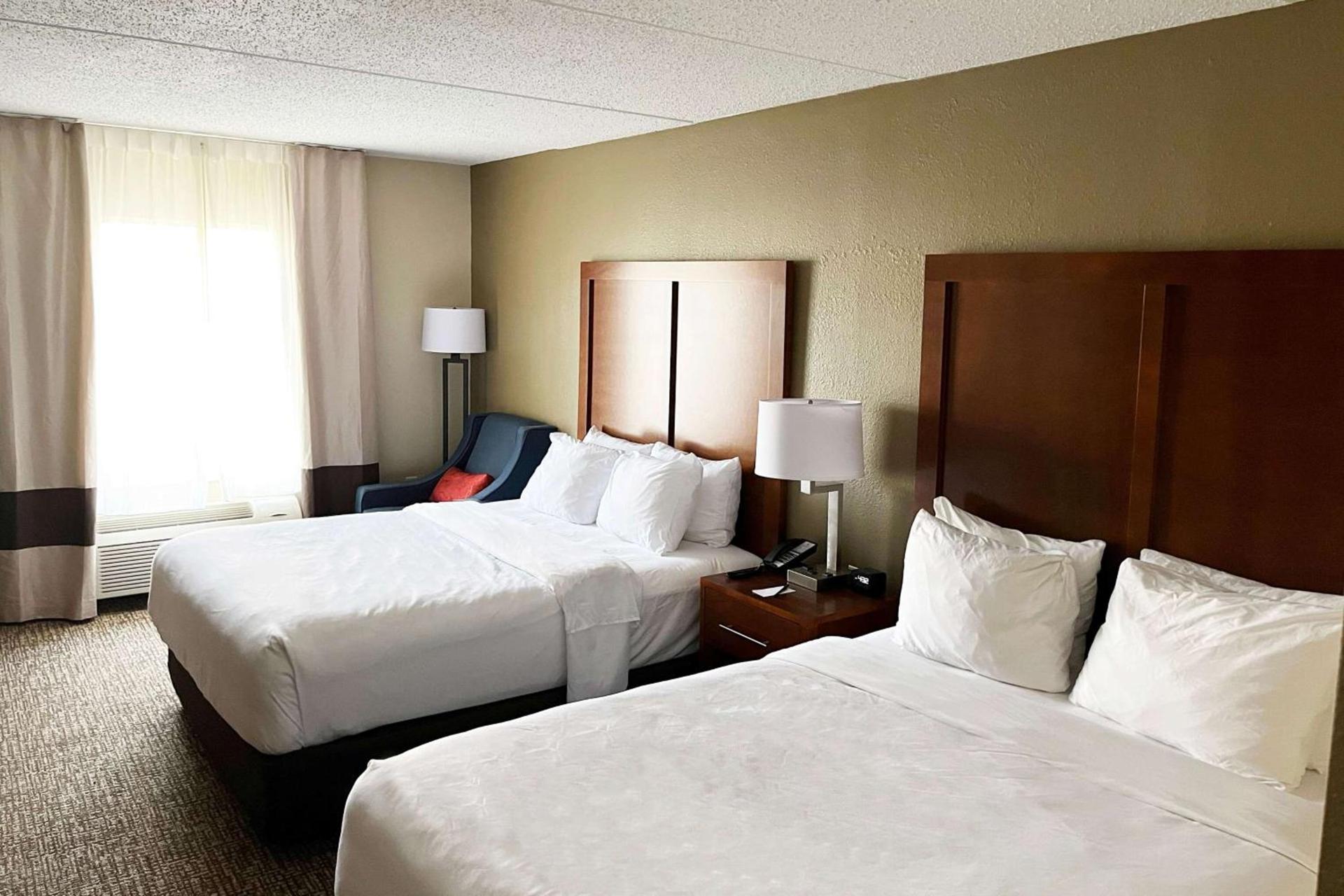 Wingate by Wyndham Clearfield photo 10