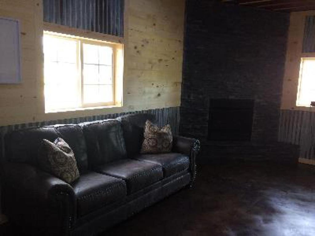 Big Horse Inn and Suites photo 5
