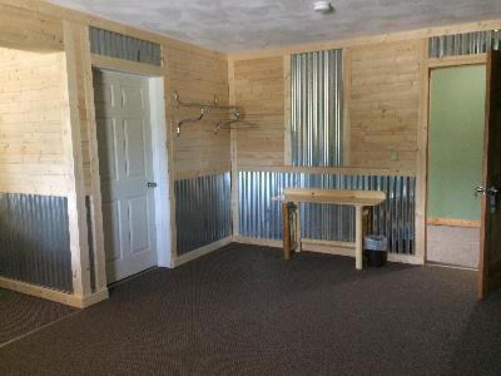 Big Horse Inn and Suites photo 2