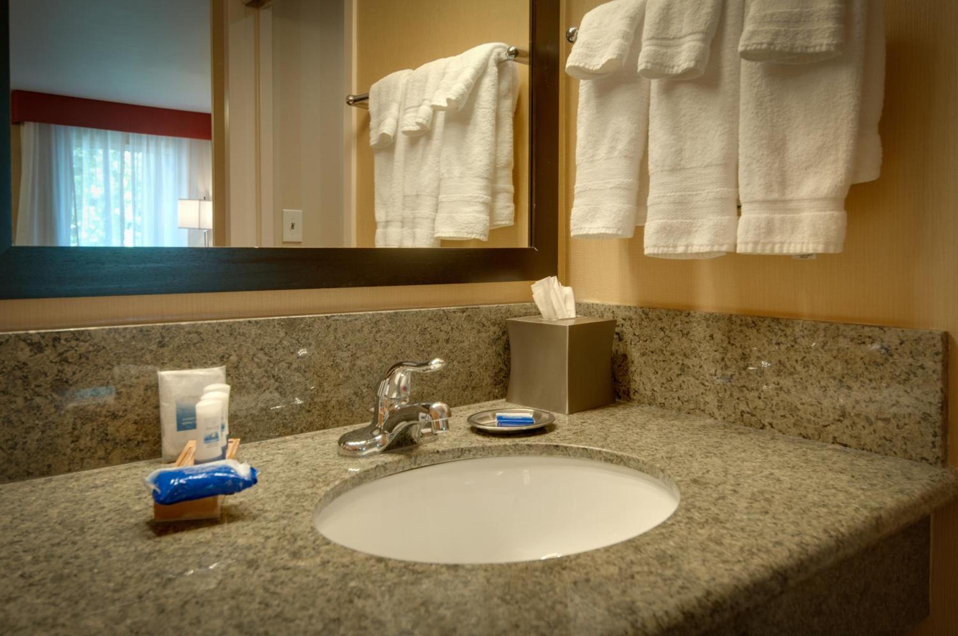 Best Western Plus Rancho Cordova Inn photo 45