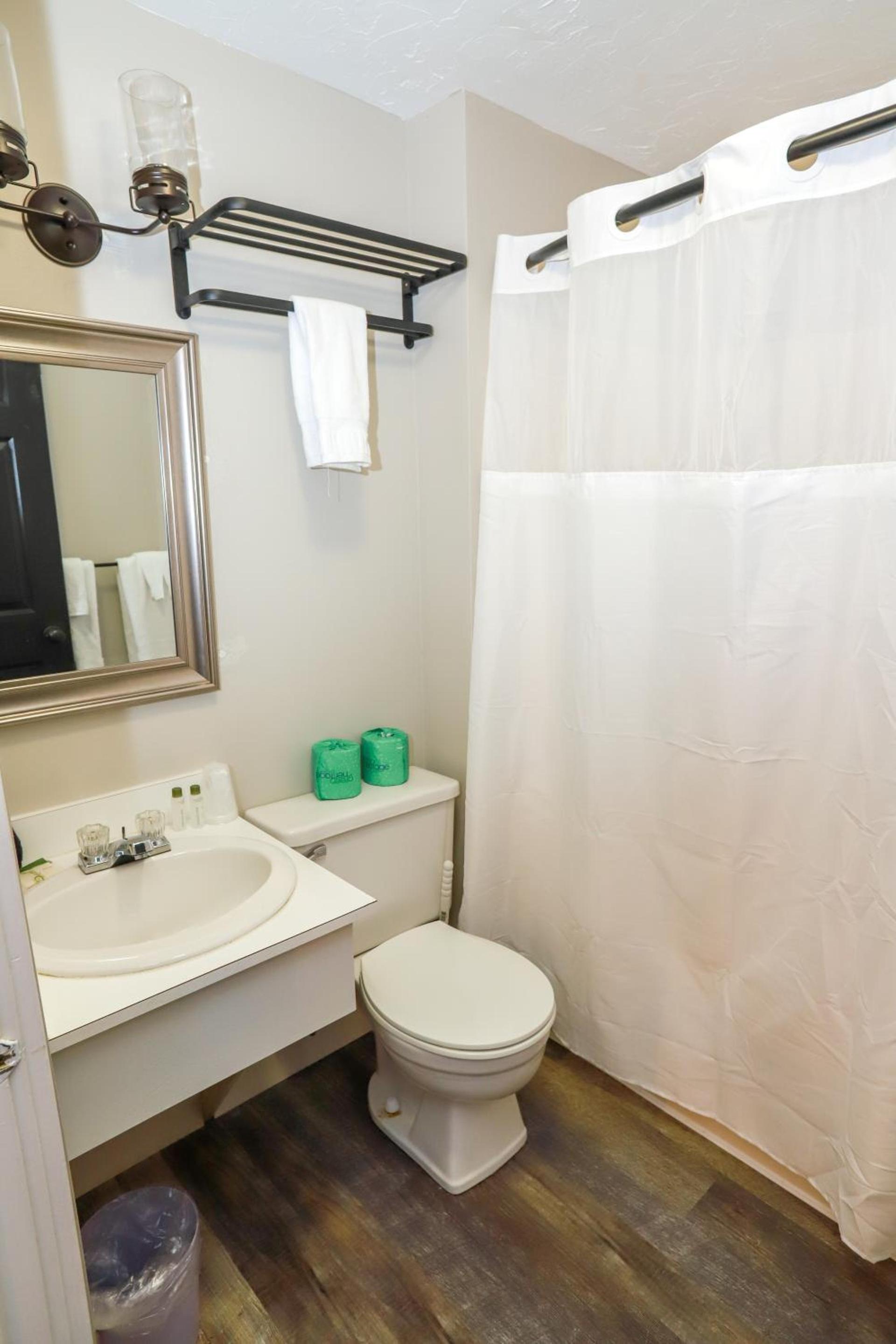 Gunstock Inn & Suites photo 43