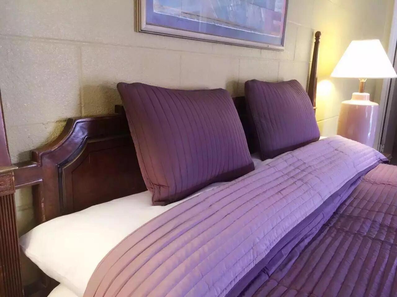 Royal Inn and Suites photo 20