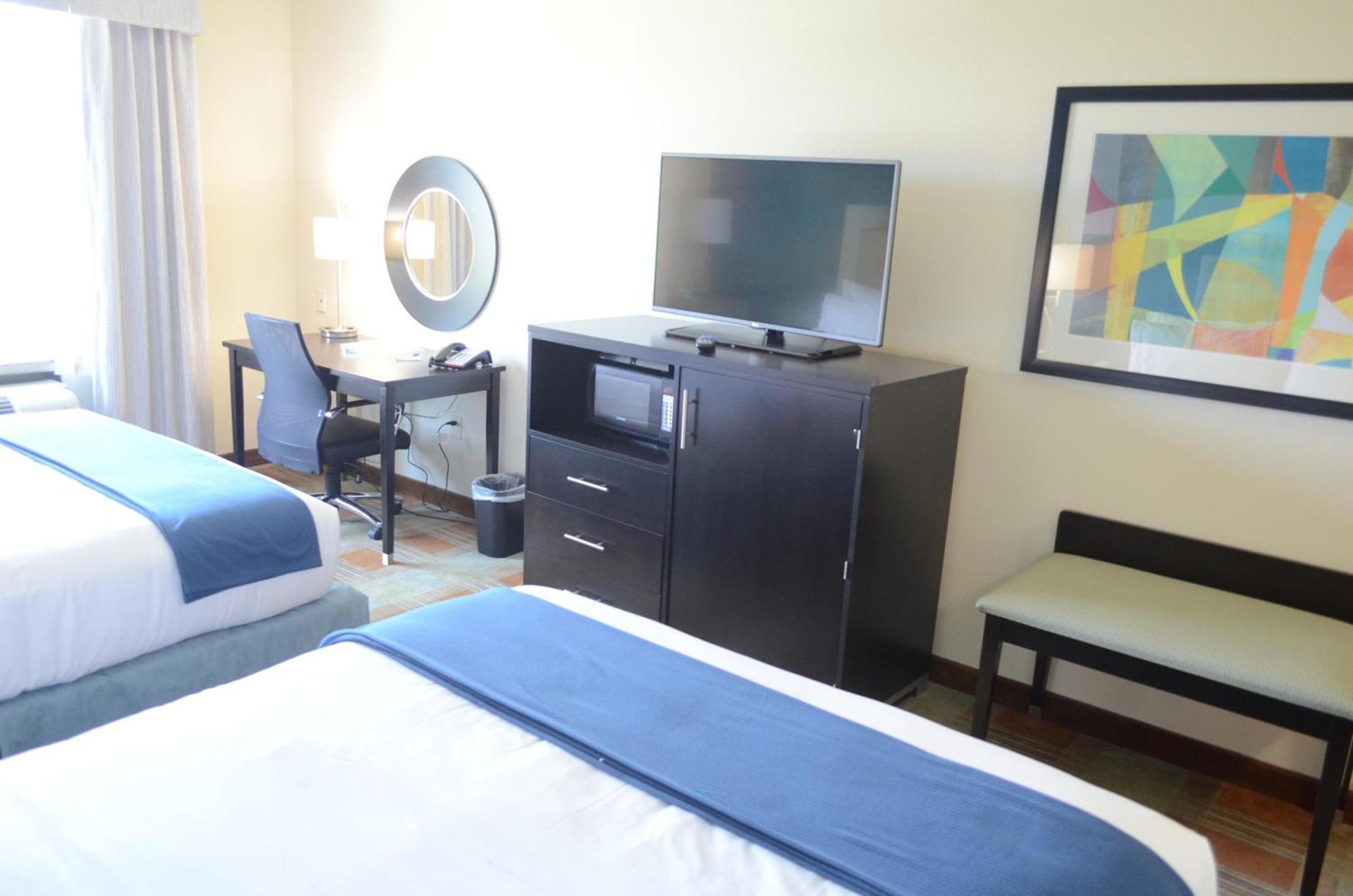 Holiday Inn Express & Suites Houston Northwest-Brookhollow by IHG photo 6