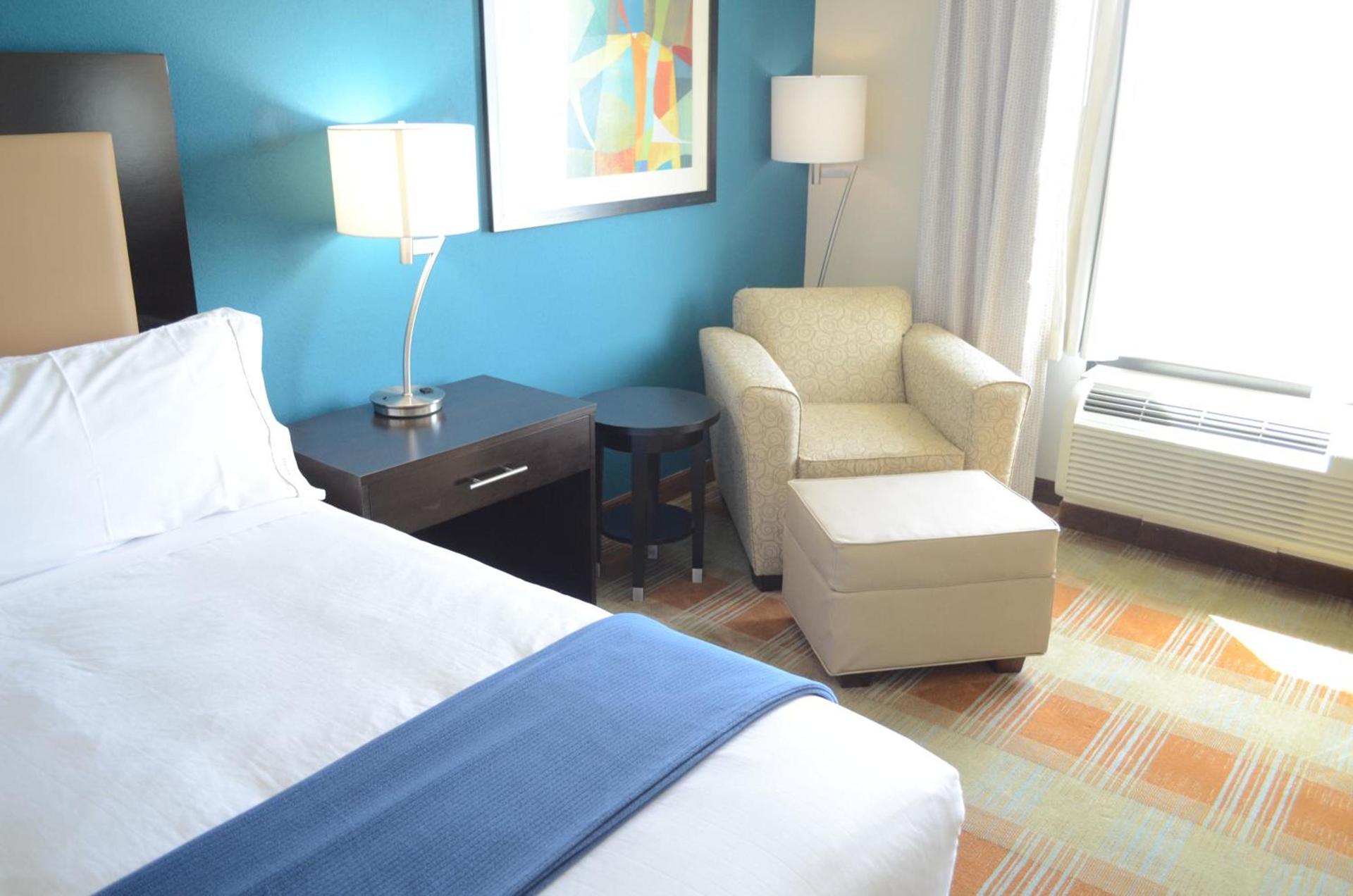 Holiday Inn Express & Suites Houston Northwest-Brookhollow by IHG photo 5