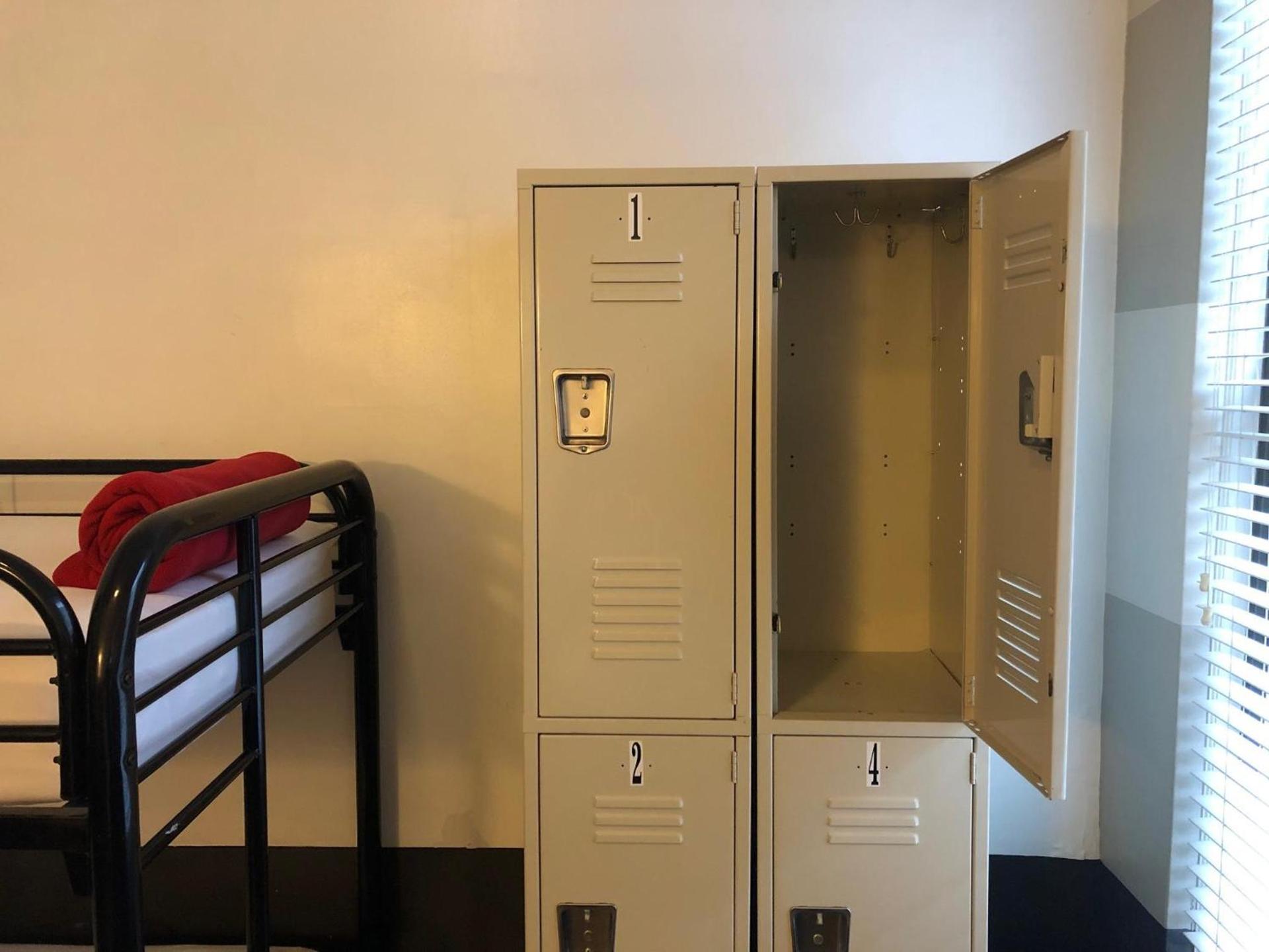 Chicago Getaway Hostel photo 44