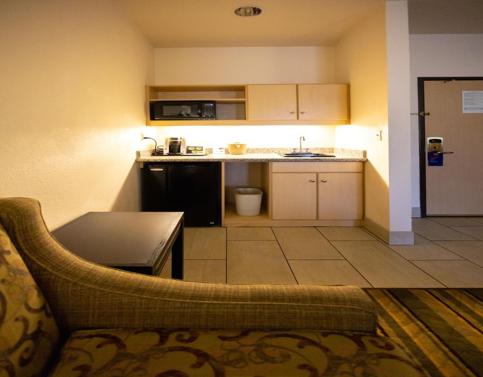 Holiday Inn Express Berkeley by IHG photo 60