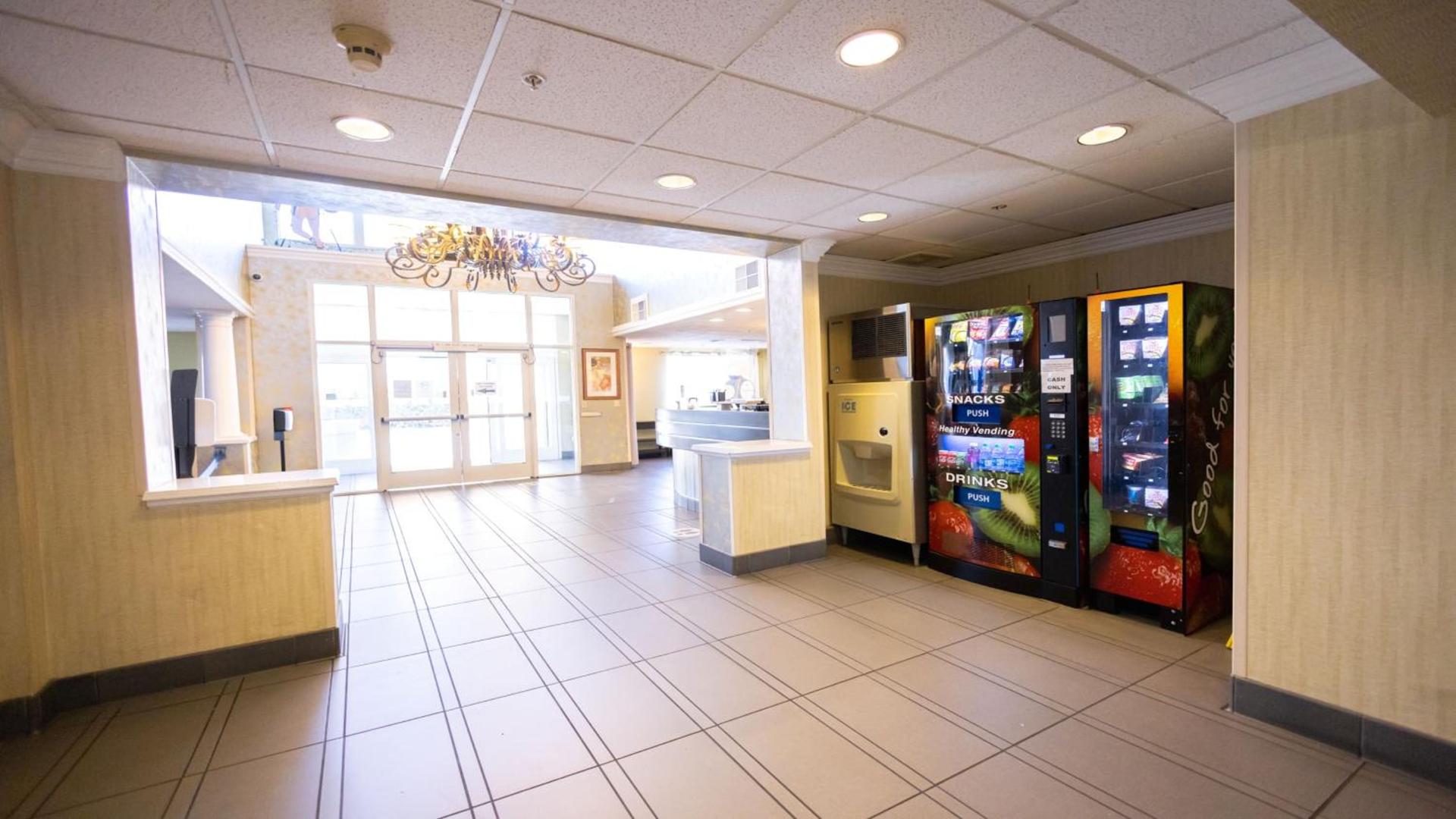 Holiday Inn Express Berkeley by IHG photo 79