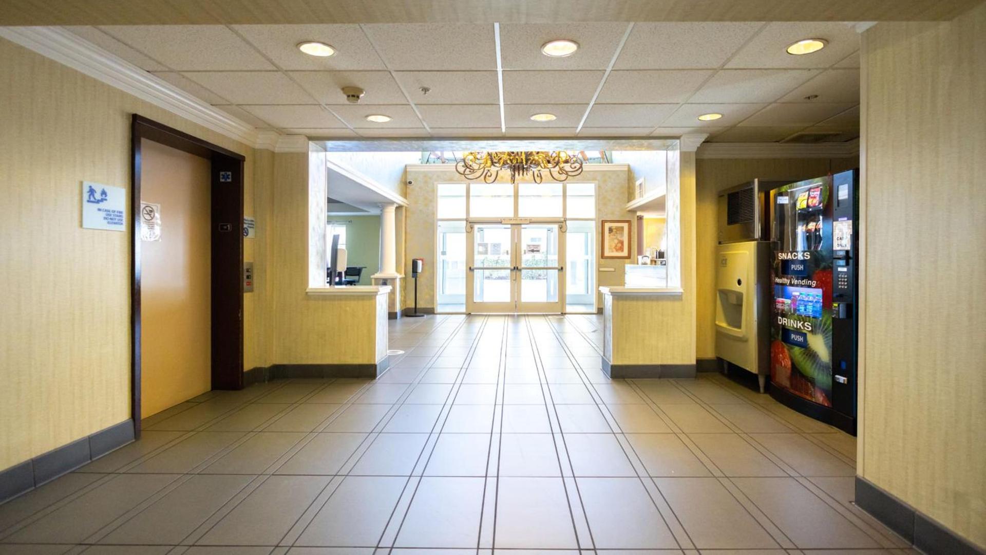 Holiday Inn Express Berkeley by IHG photo 78