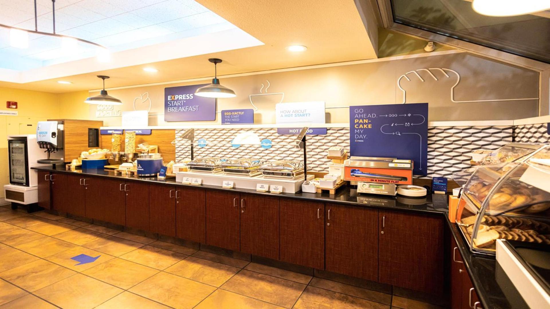 Holiday Inn Express Berkeley by IHG photo 87