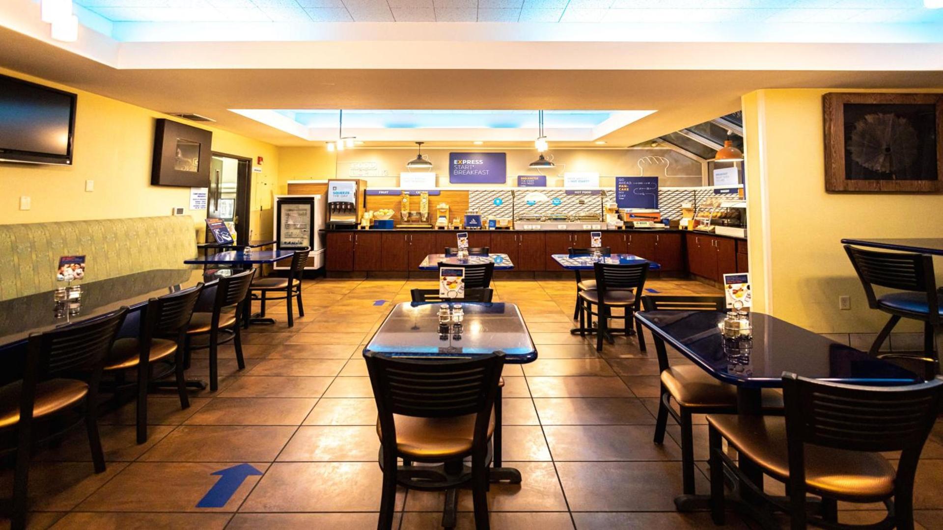 Holiday Inn Express Berkeley by IHG photo 88