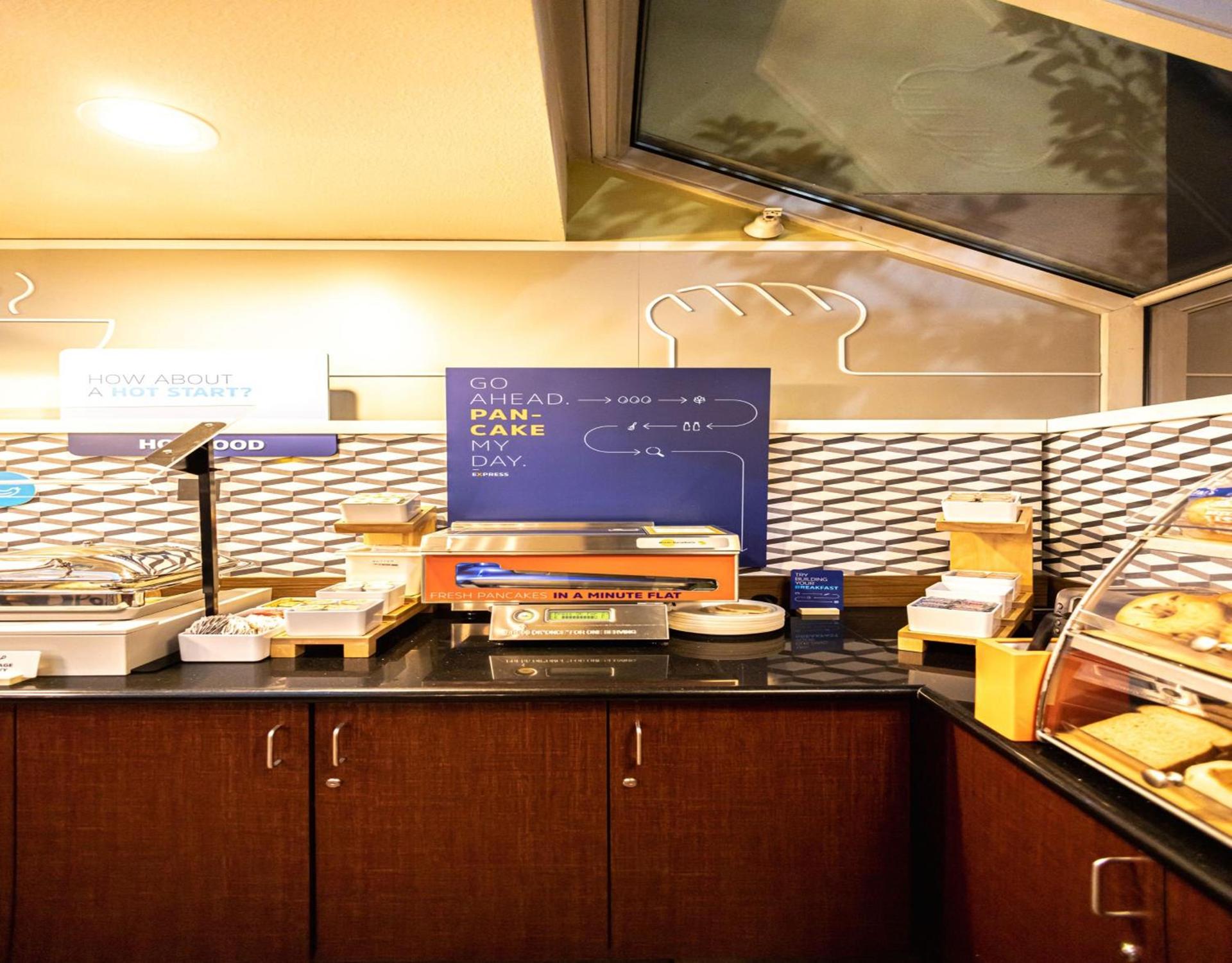 Holiday Inn Express Berkeley by IHG photo 92