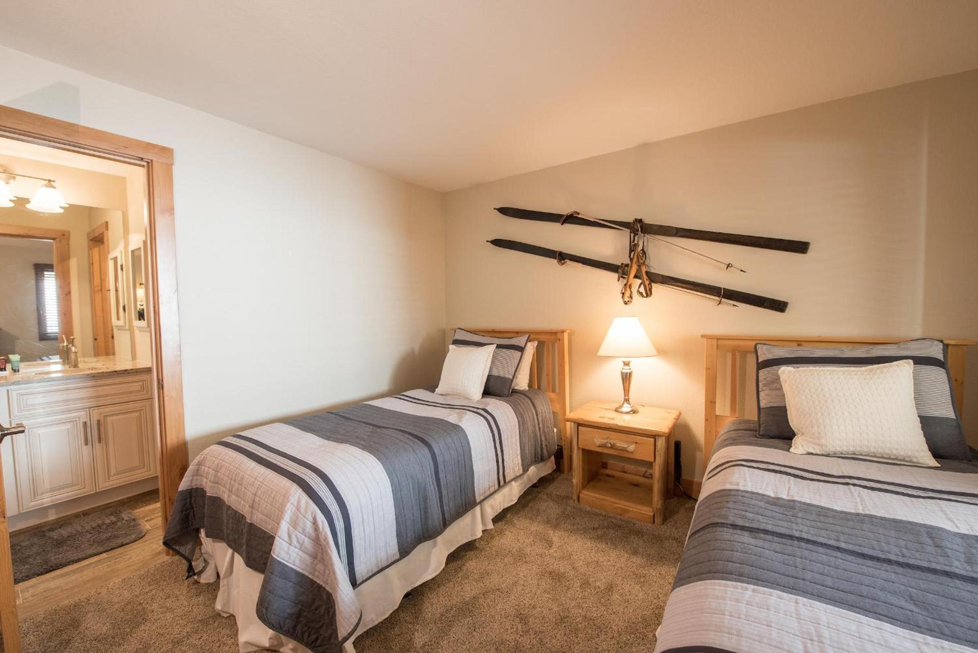 The Plaza Condominiums, A Vail Resorts Property photo 9
