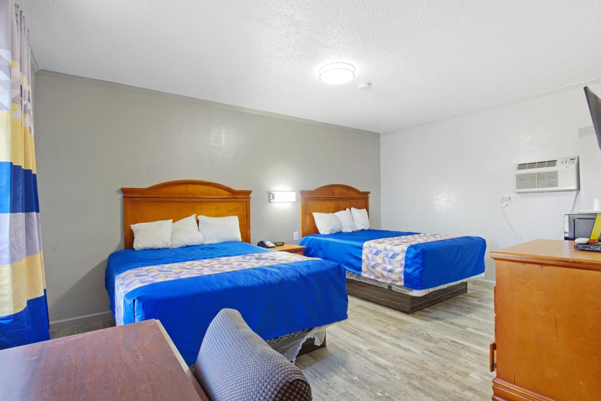 Adams Inn photo 6