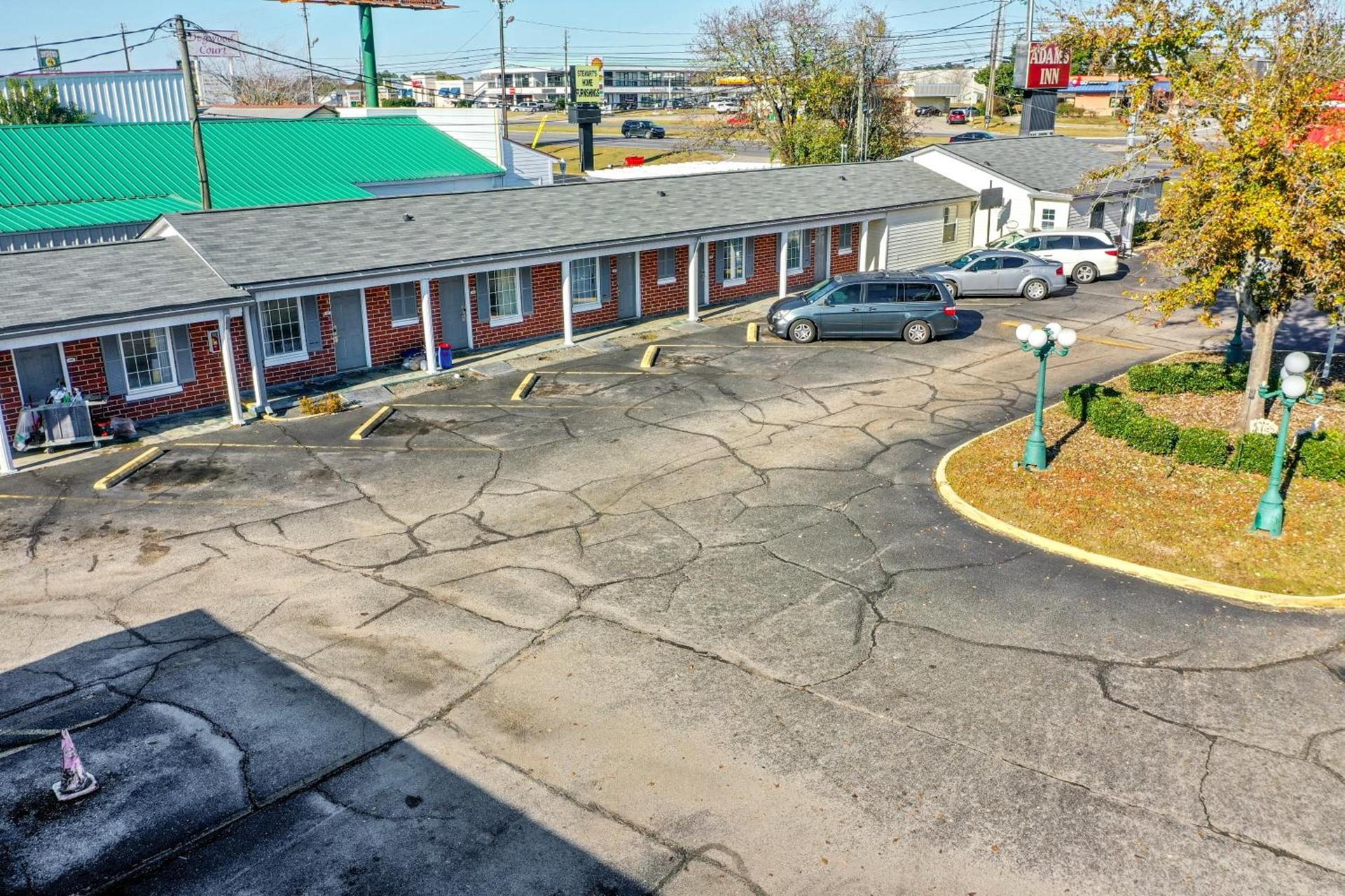 Adams Inn photo 22