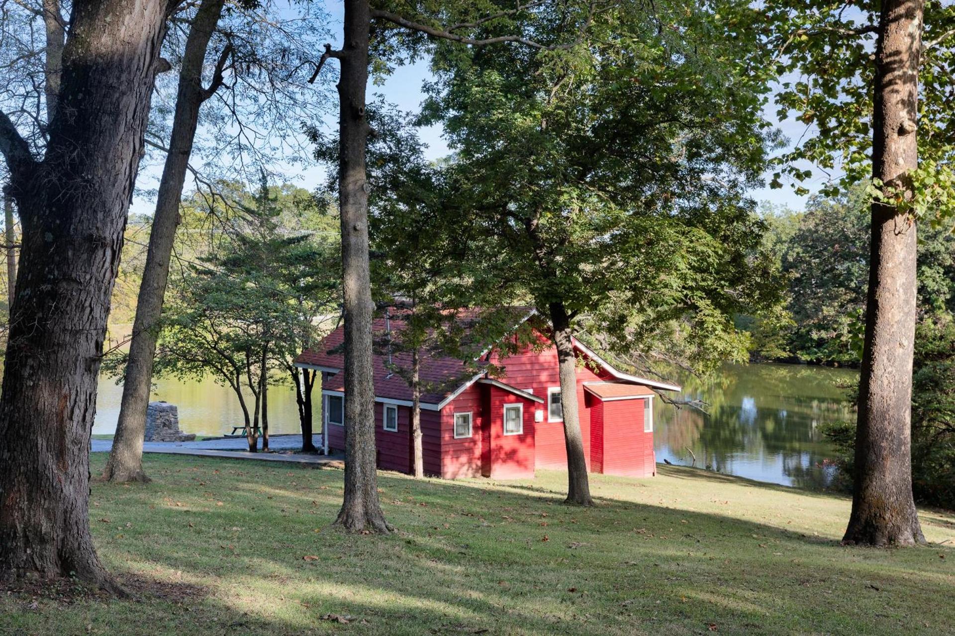 Basswood Resort photo 2