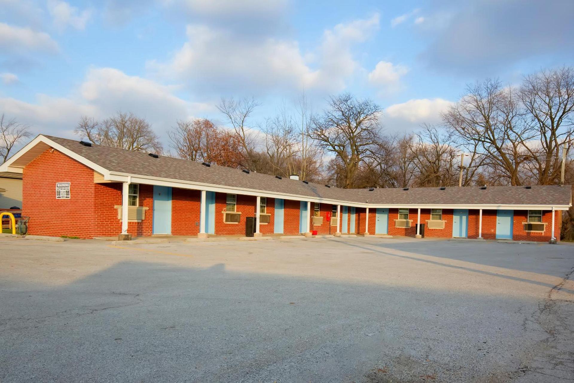 Hotel O Markham IL near Harvey/Tinley Park photo 11