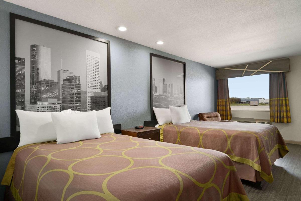 Super 8 by Wyndham Houston/Dtwn/I-610 photo 27