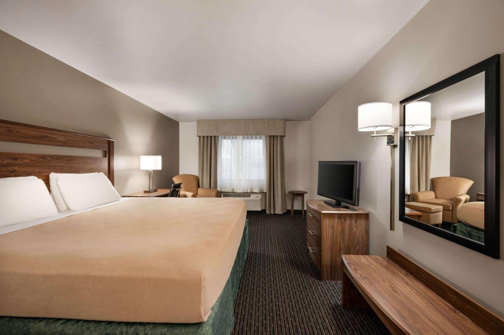 Baymont by Wyndham Buffalo photo 4