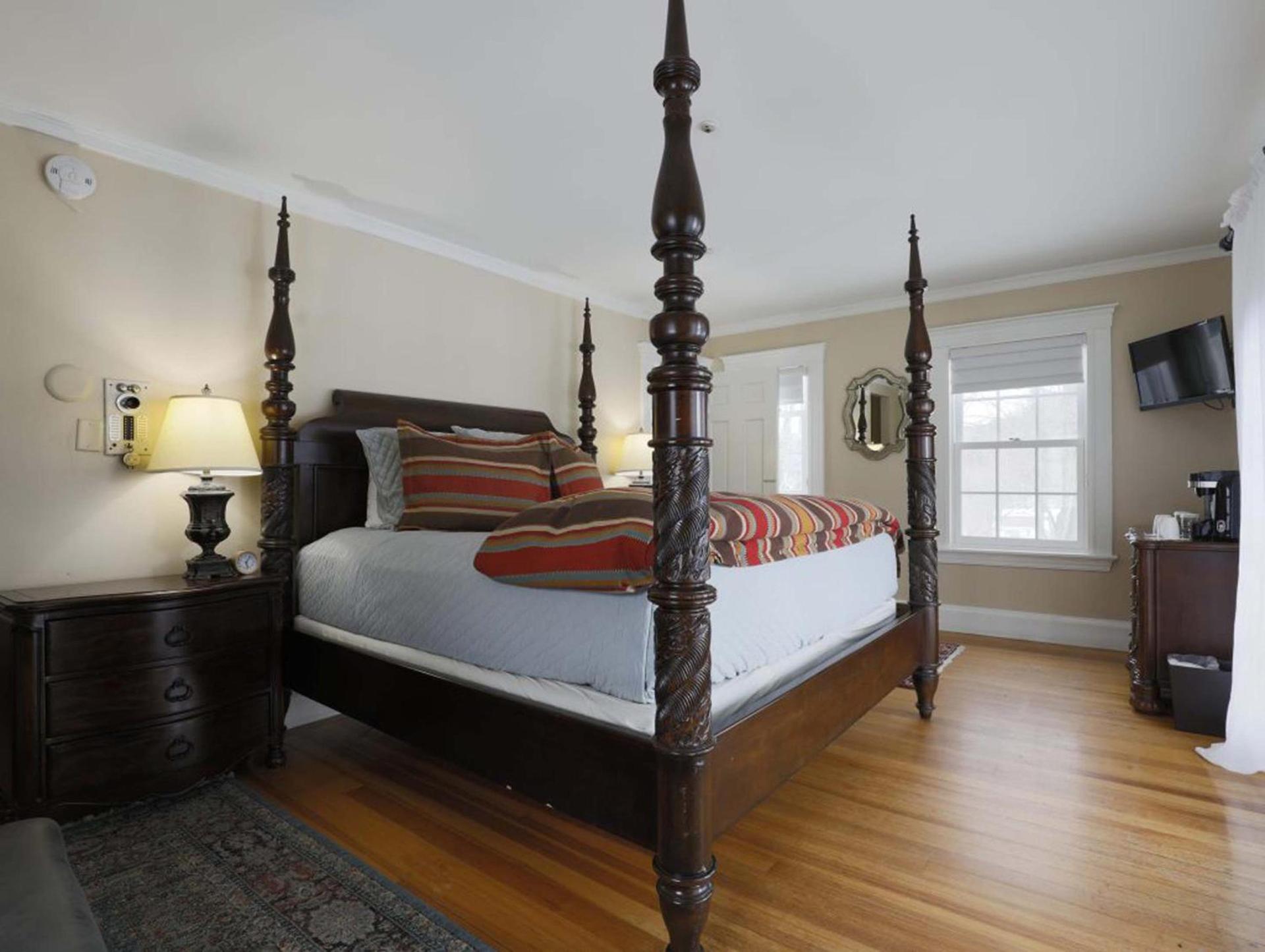 The White House Inn photo 14