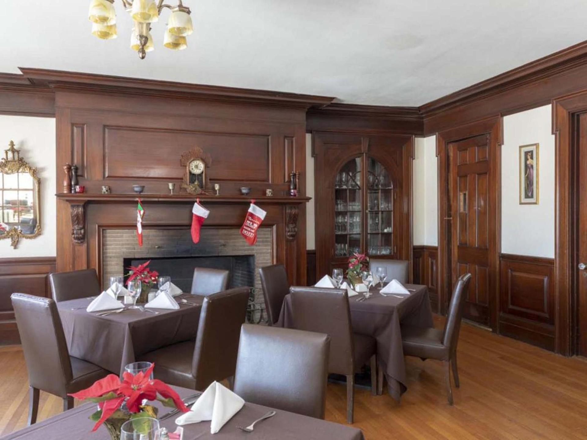 The White House Inn photo 41
