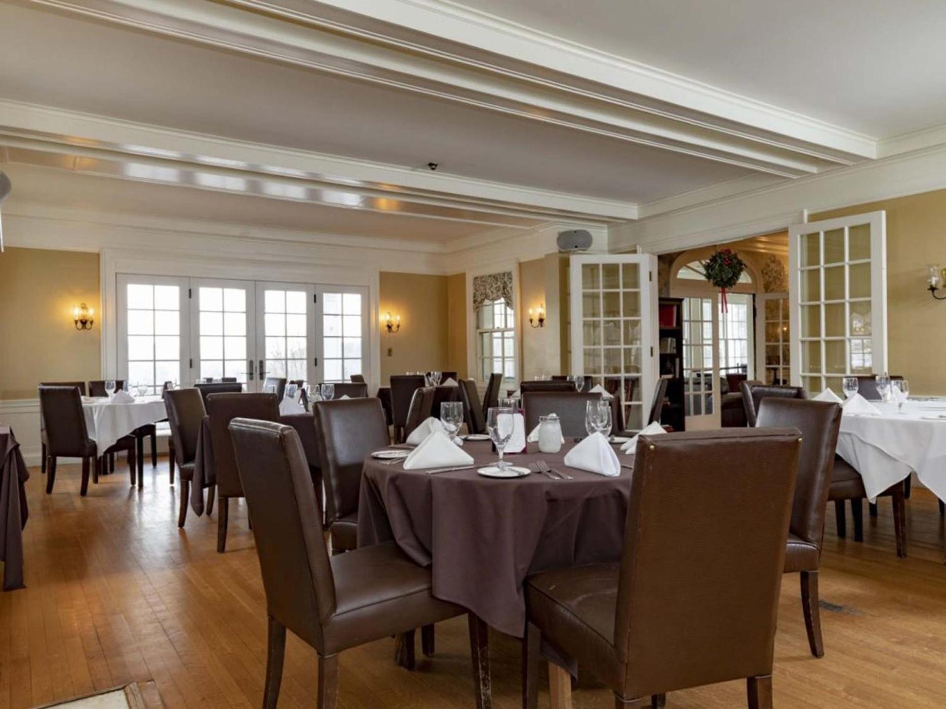 The White House Inn photo 38