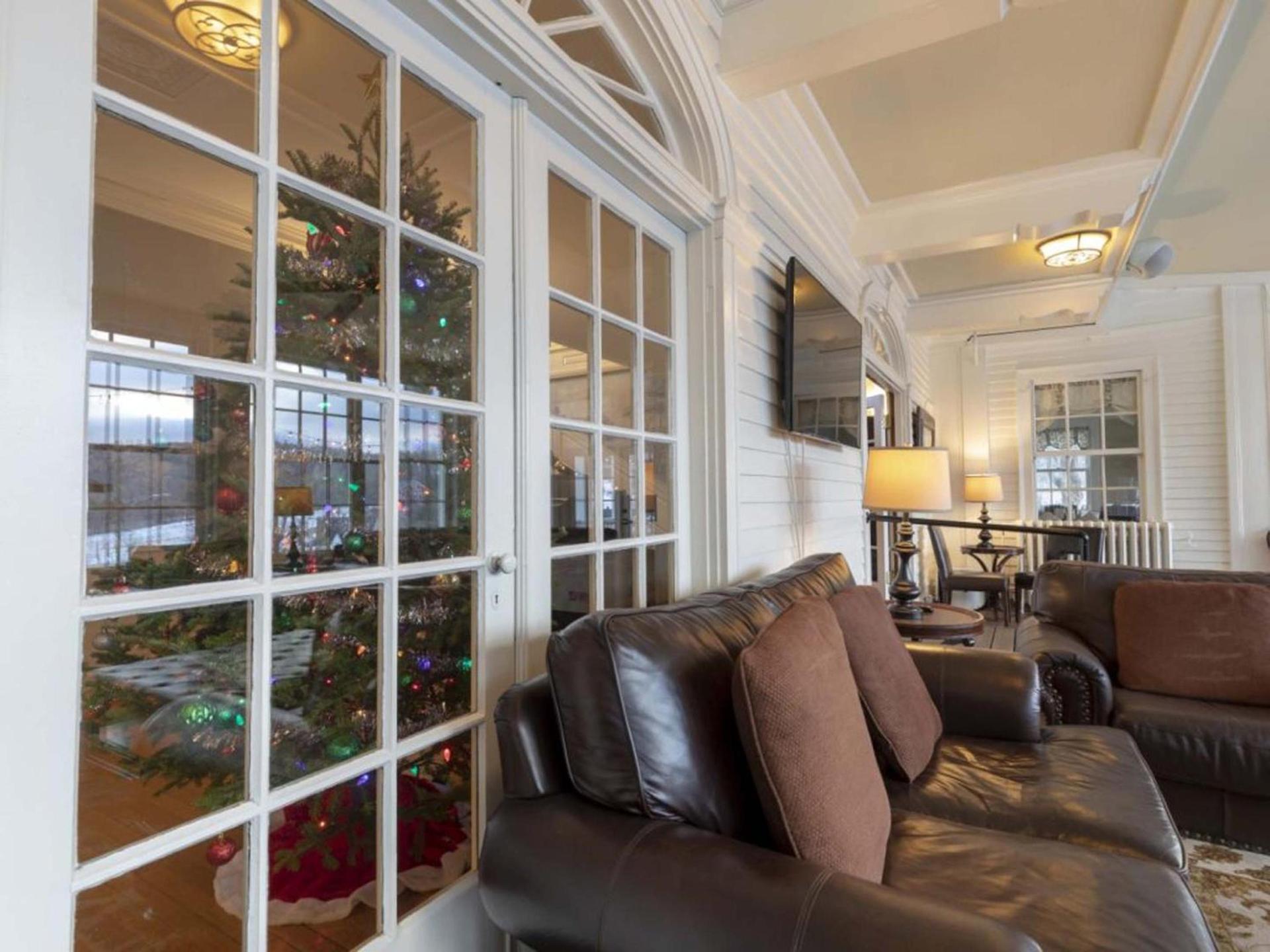 The White House Inn photo 40