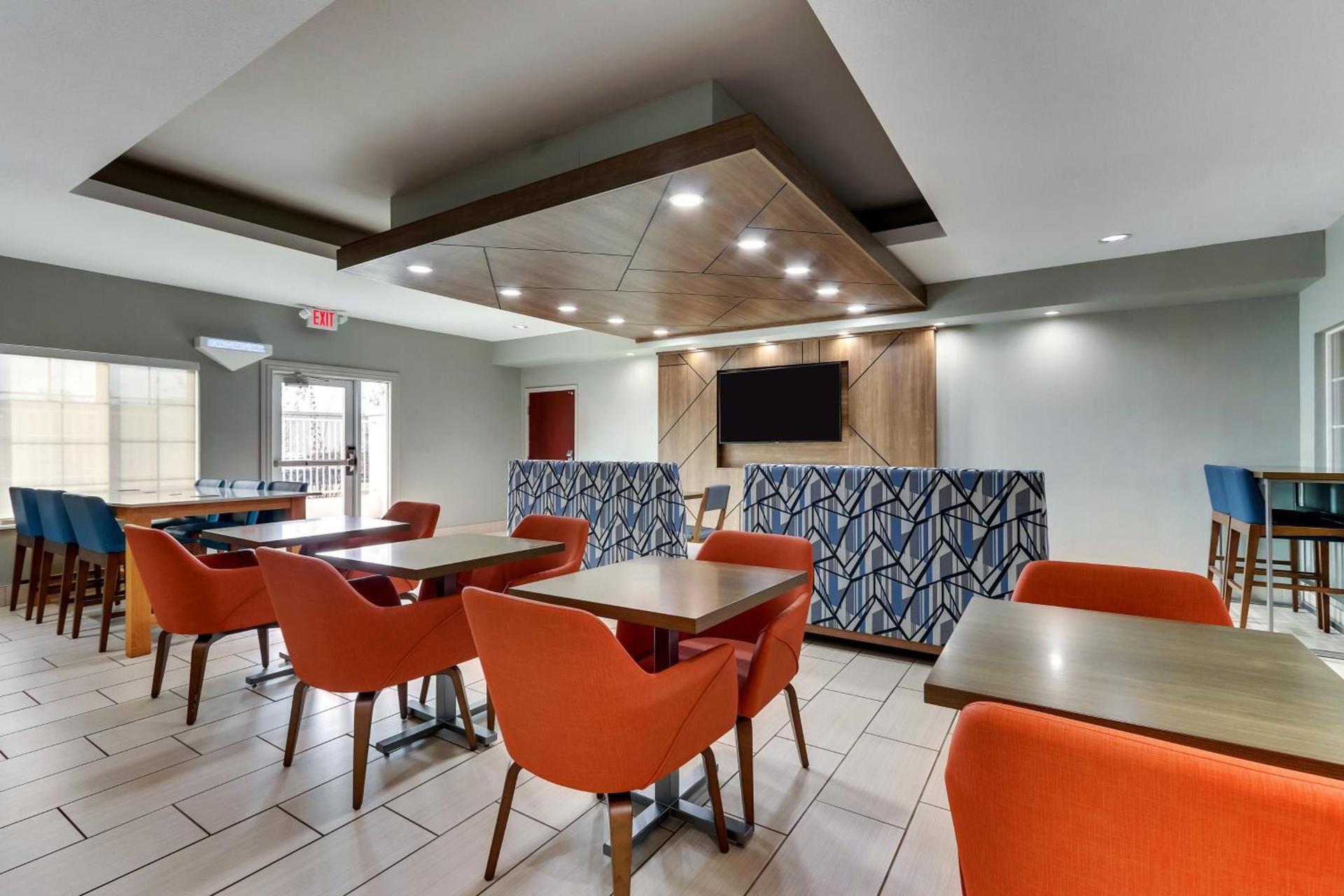 Holiday Inn Express & Suites - Ardmore by IHG photo 14