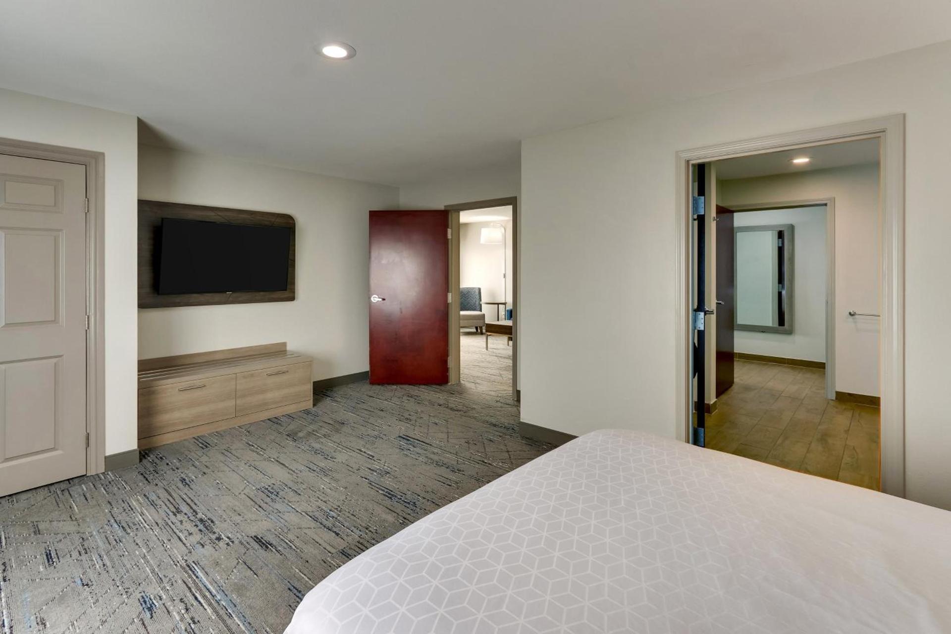 Holiday Inn Express & Suites - Ardmore by IHG photo 34