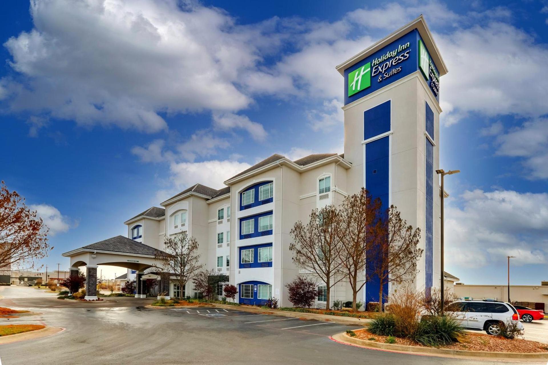 Holiday Inn Express & Suites - Ardmore by IHG photo 1