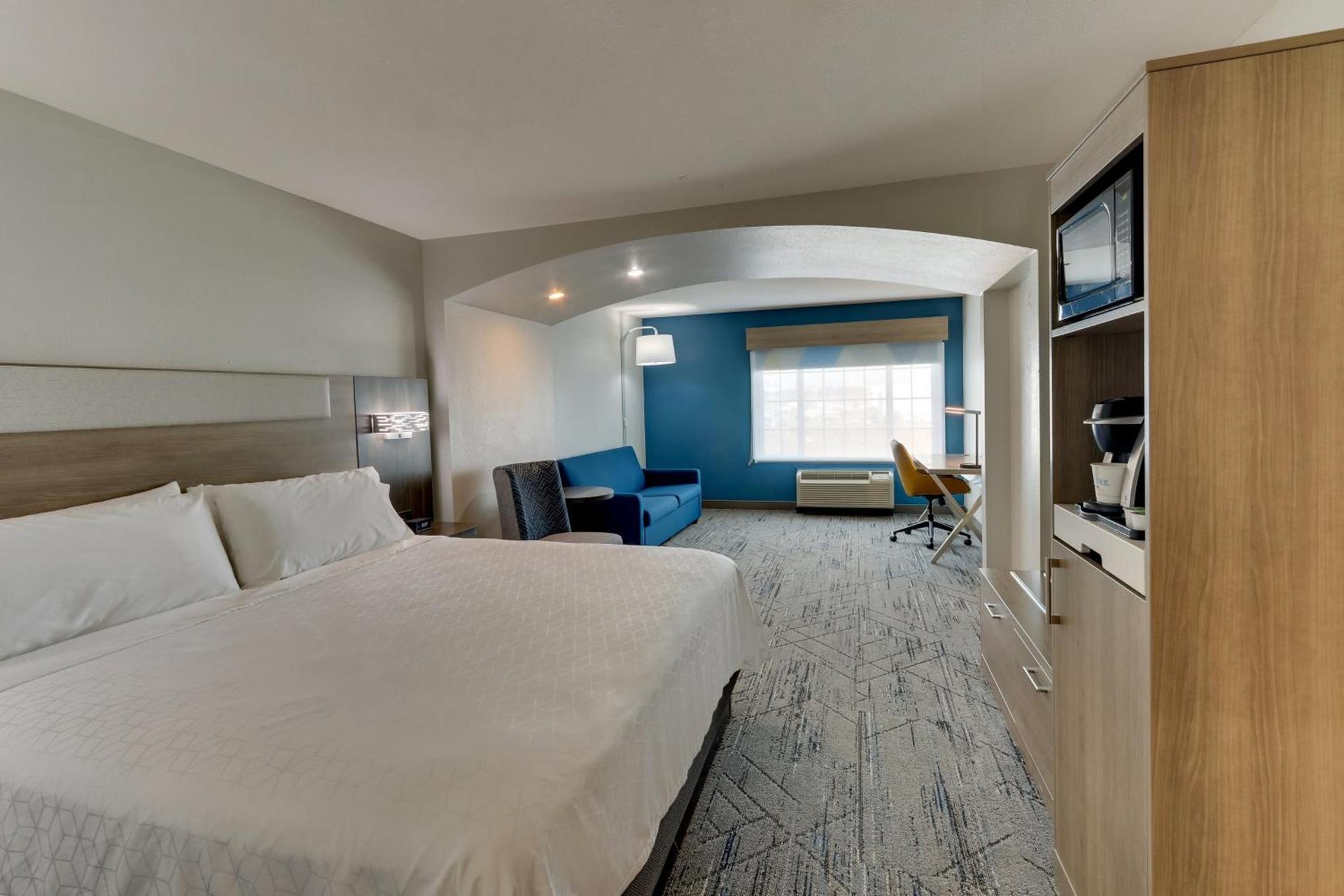 Holiday Inn Express & Suites - Ardmore by IHG photo 33