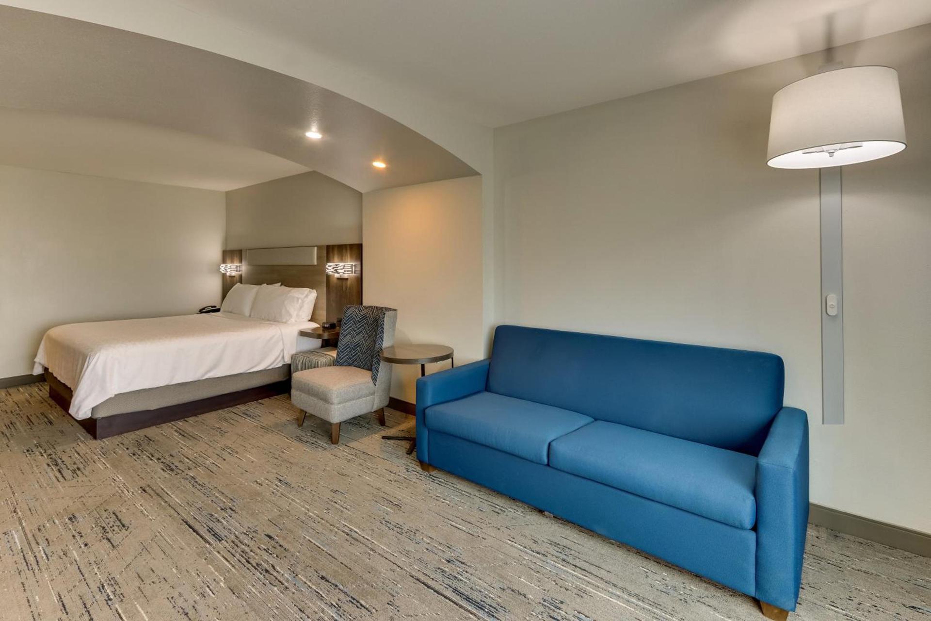 Holiday Inn Express & Suites - Ardmore by IHG photo 53