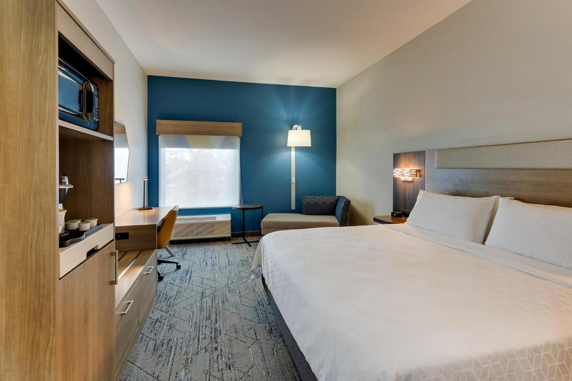 Holiday Inn Express & Suites - Ardmore by IHG photo 31