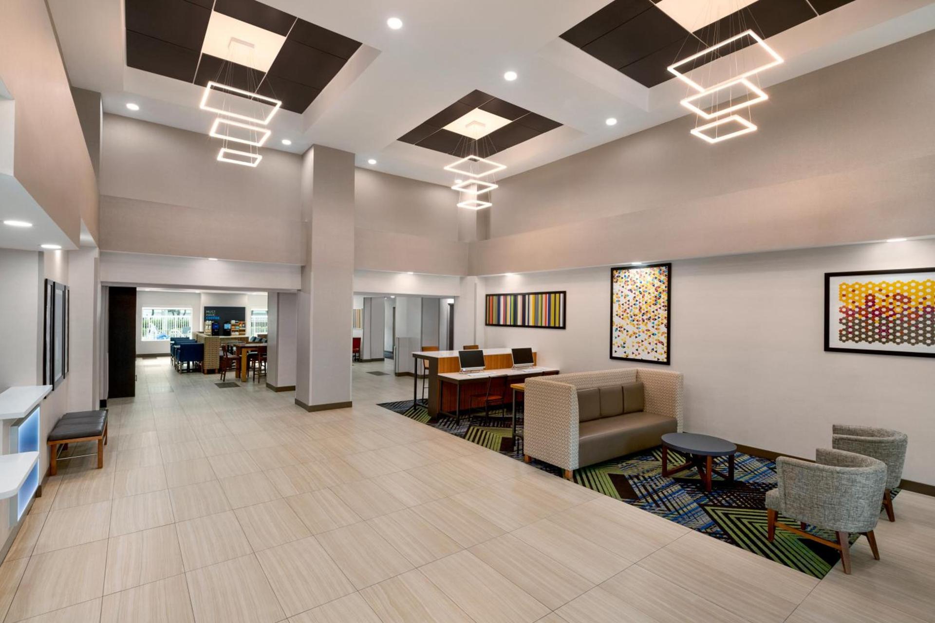 Holiday Inn Express & Suites Pembroke Pines-Sheridan St by IHG photo 22