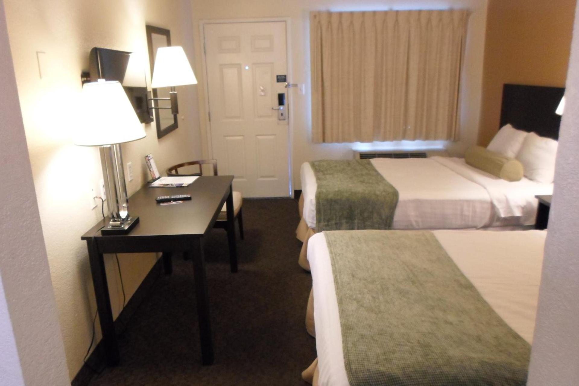 Motel 6 Las Vegas, NV - Strip photo 8