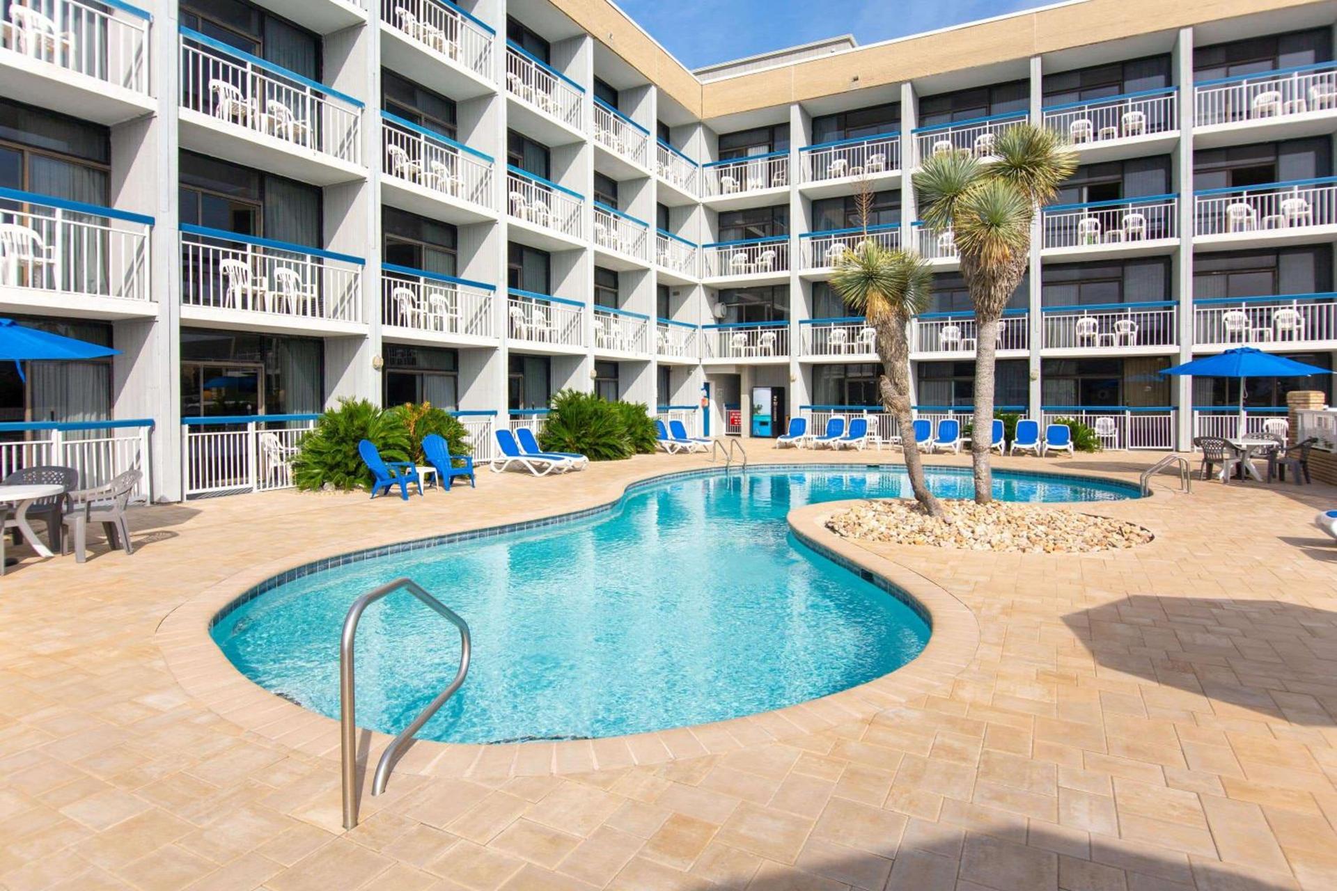 Travelodge by Wyndham Outer Banks/Kill Devil Hills photo 7