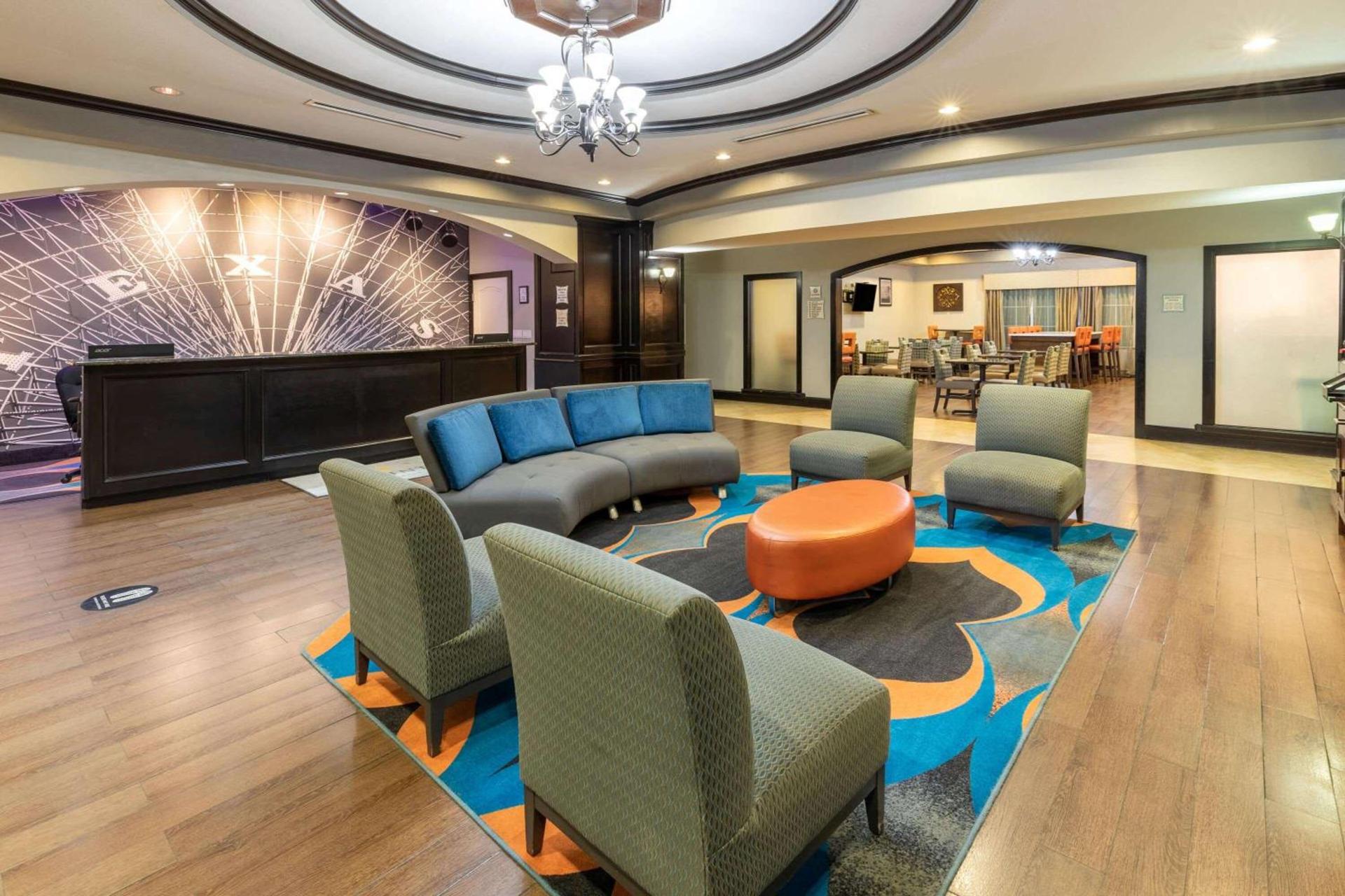 La Quinta by Wyndham Fort Worth - Lake Worth photo 11