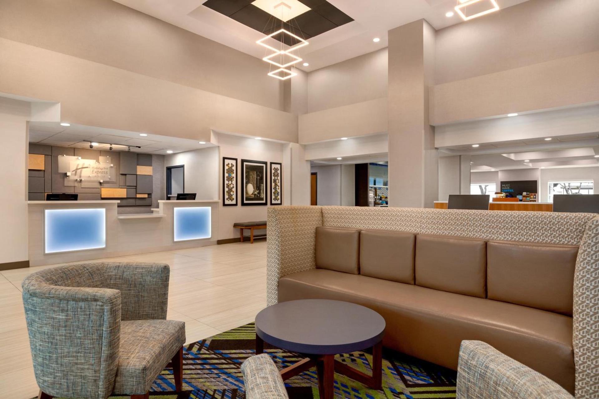 Holiday Inn Express & Suites Pembroke Pines-Sheridan St by IHG photo 76