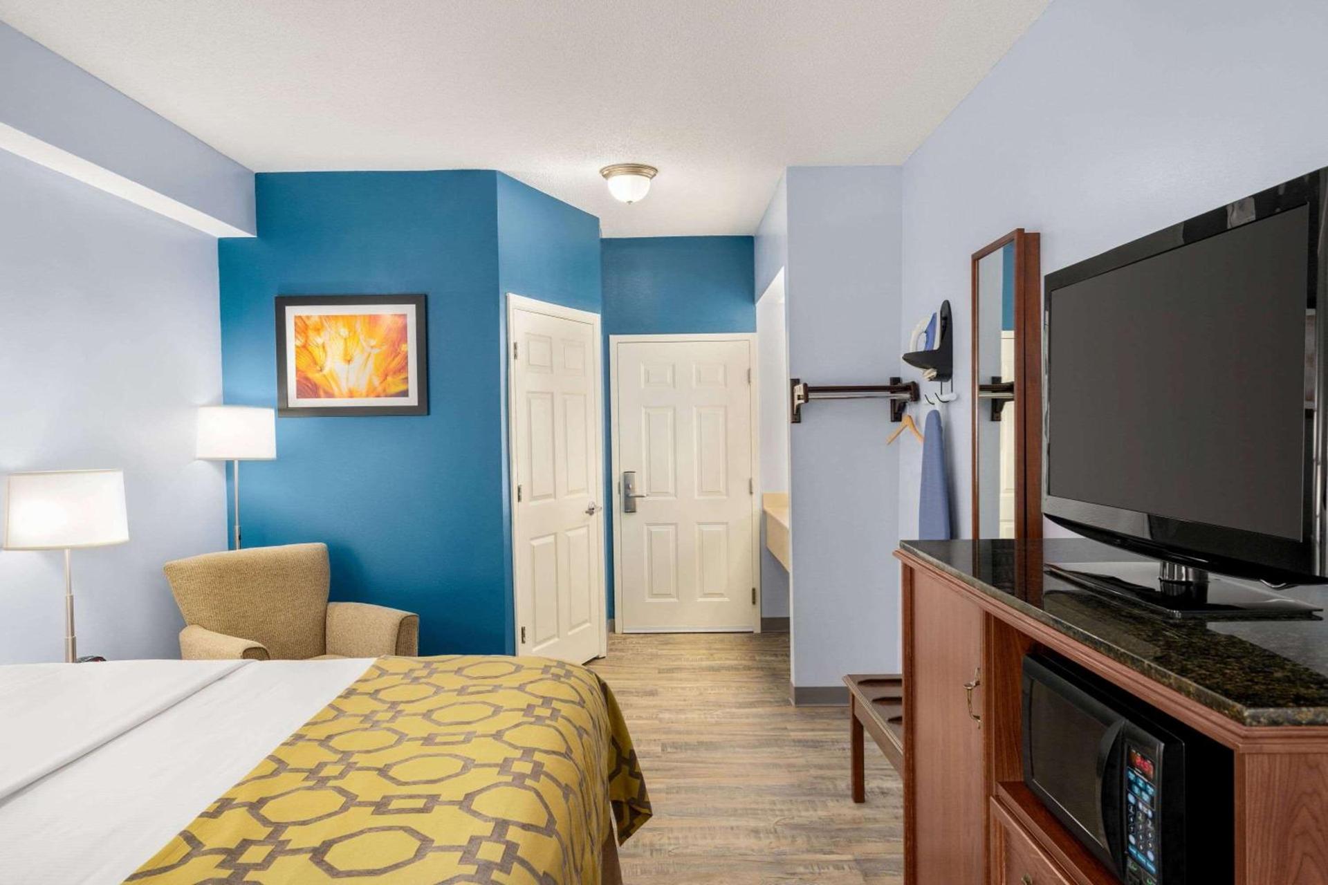 Baymont by Wyndham Henderson Oxford photo 19