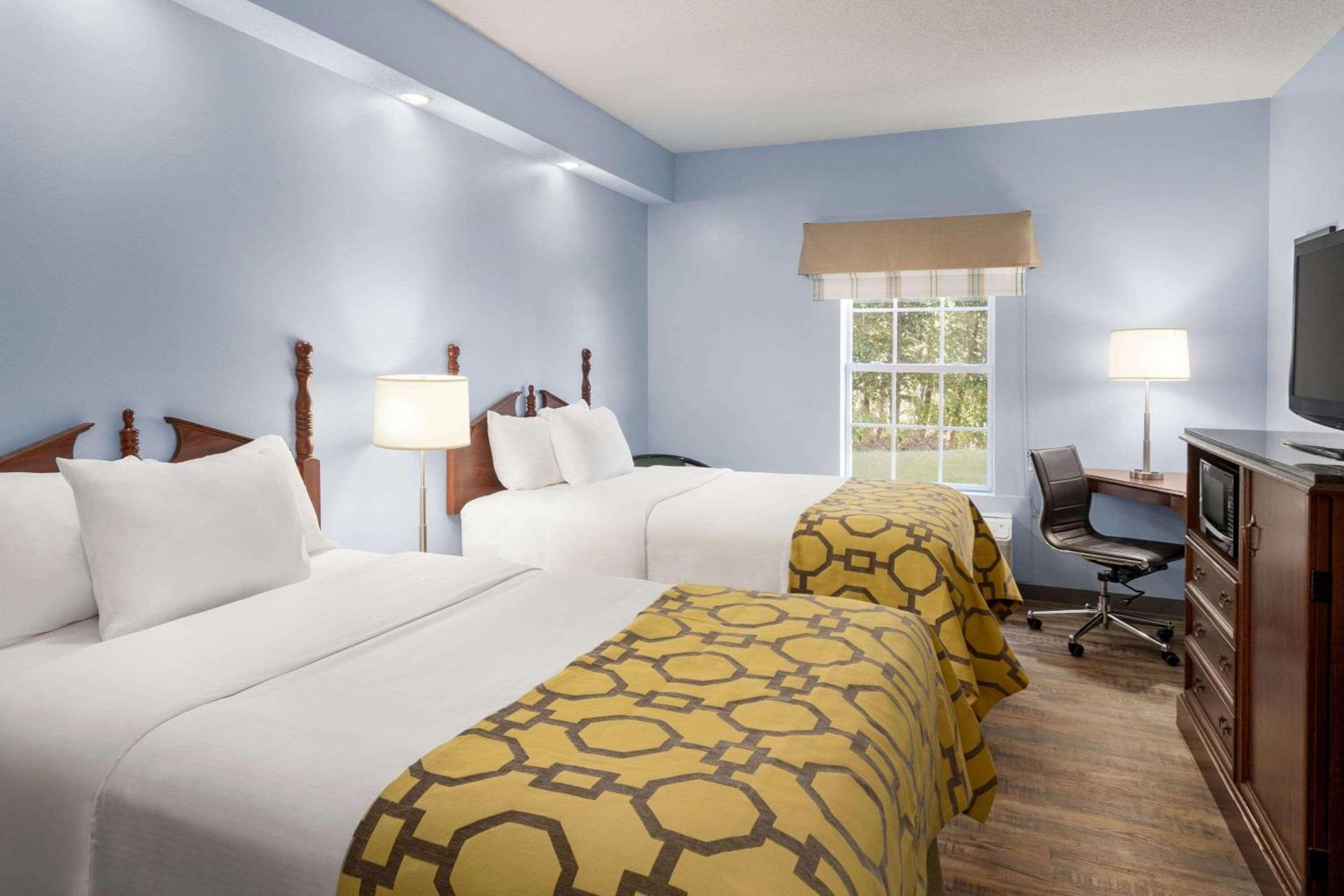 Baymont by Wyndham Henderson Oxford photo 23